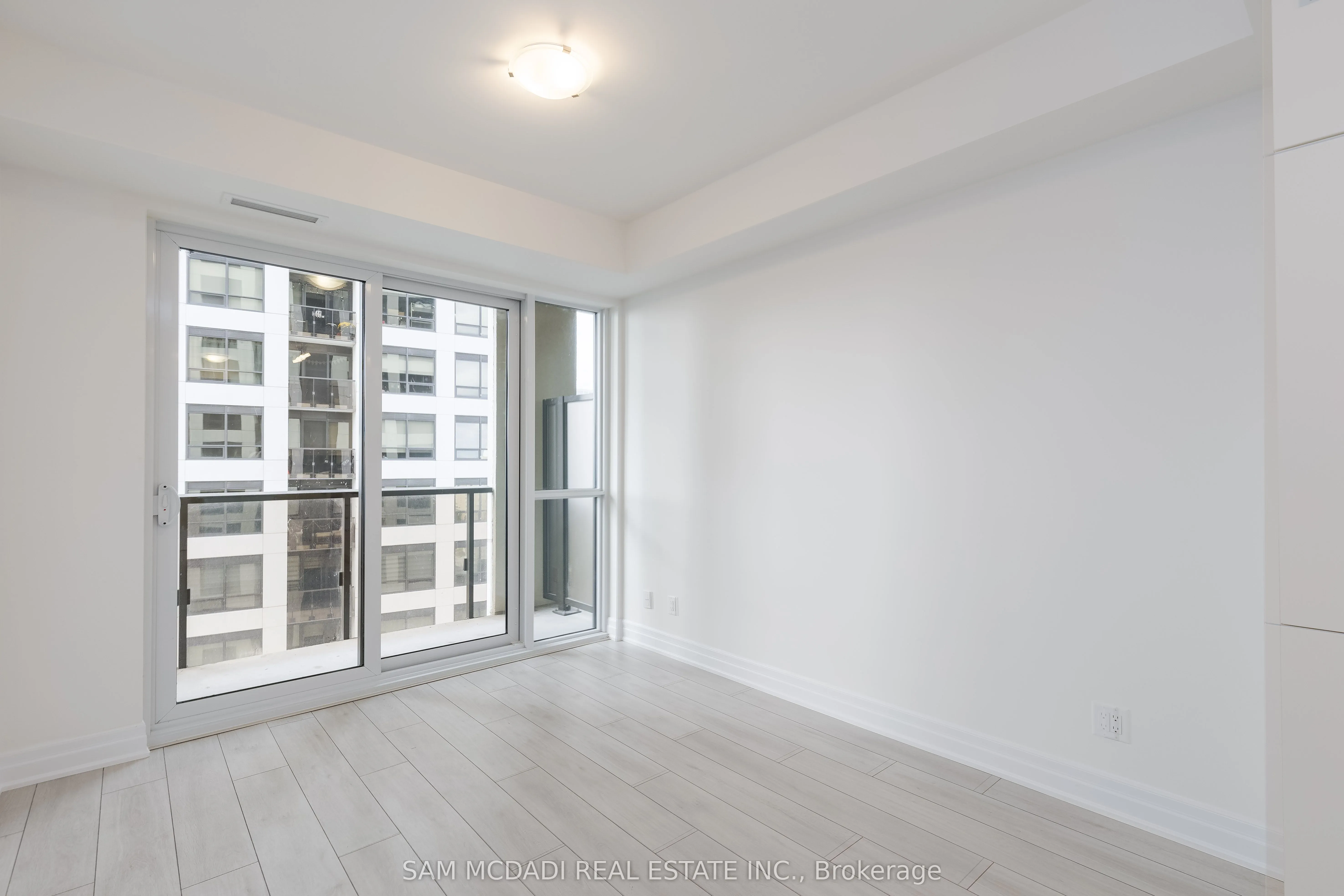 30 Elm Drive, #1509