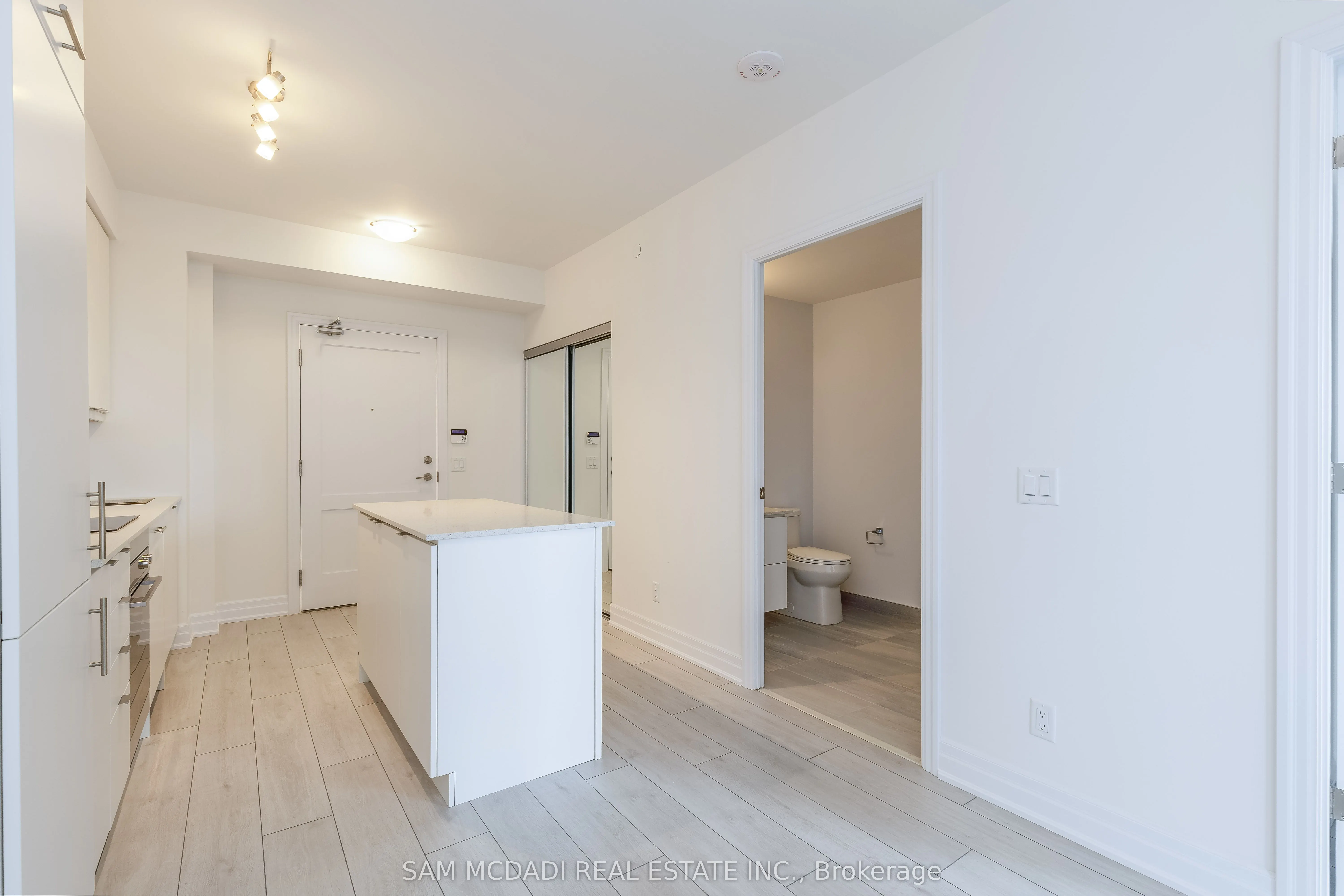 30 Elm Drive, #1509
