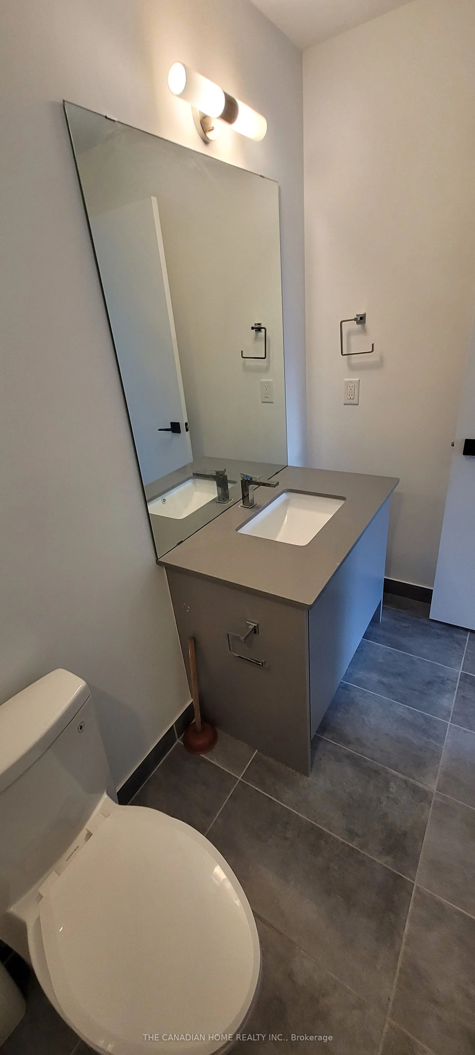 2481 Taunton Road, #462