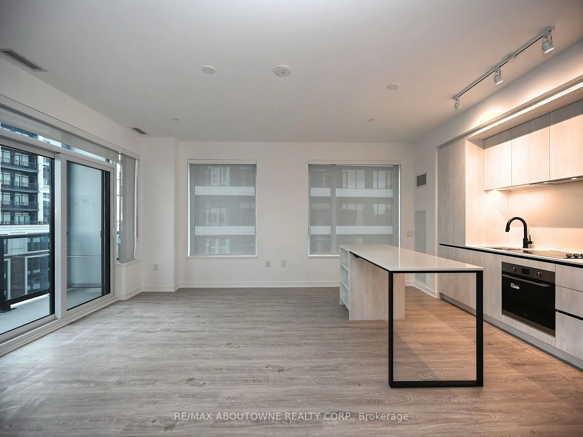 1495 Eglinton Avenue W, #704