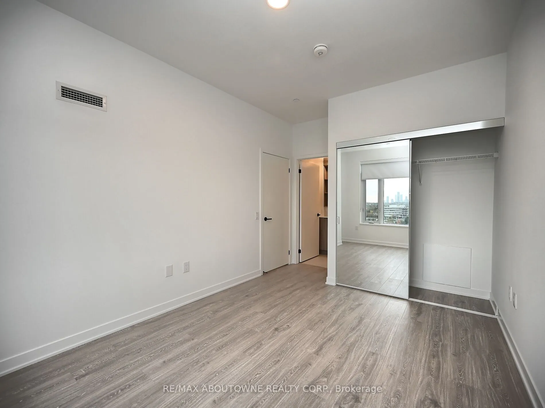 1495 Eglinton Avenue W, #704