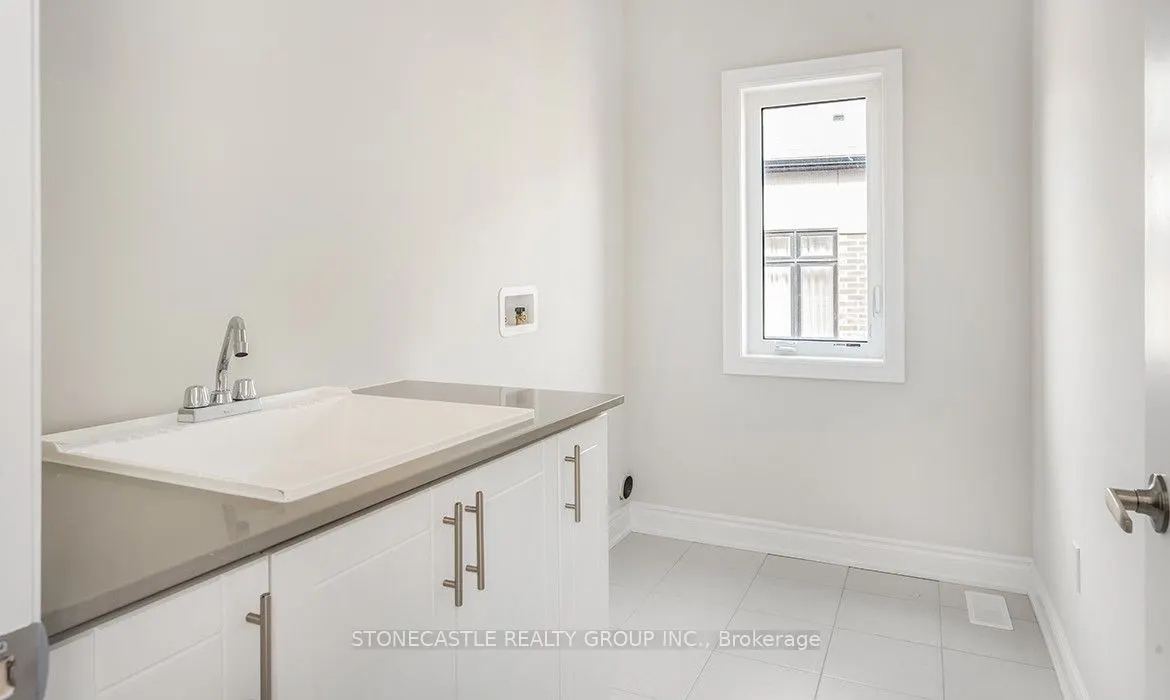 1388 Courtleigh Trail