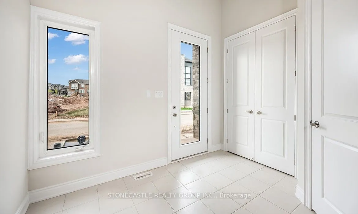 1388 Courtleigh Trail