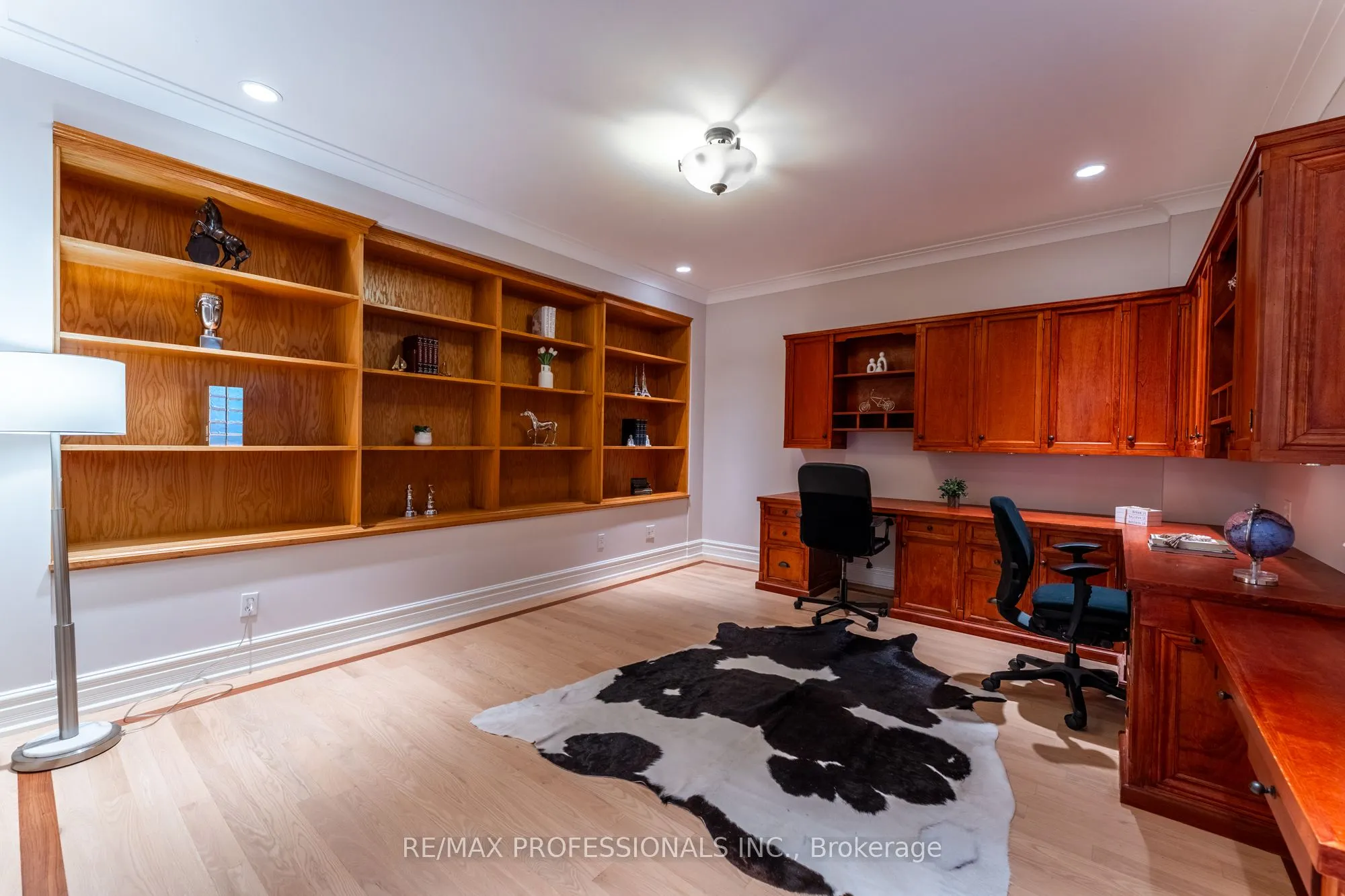 354 Country Club Crescent