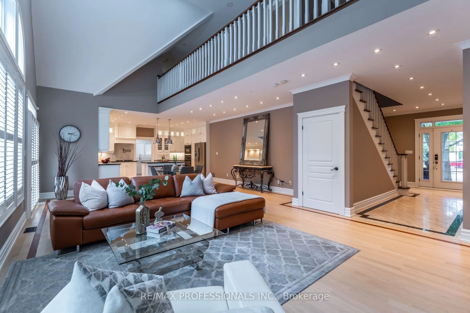 354 Country Club Crescent