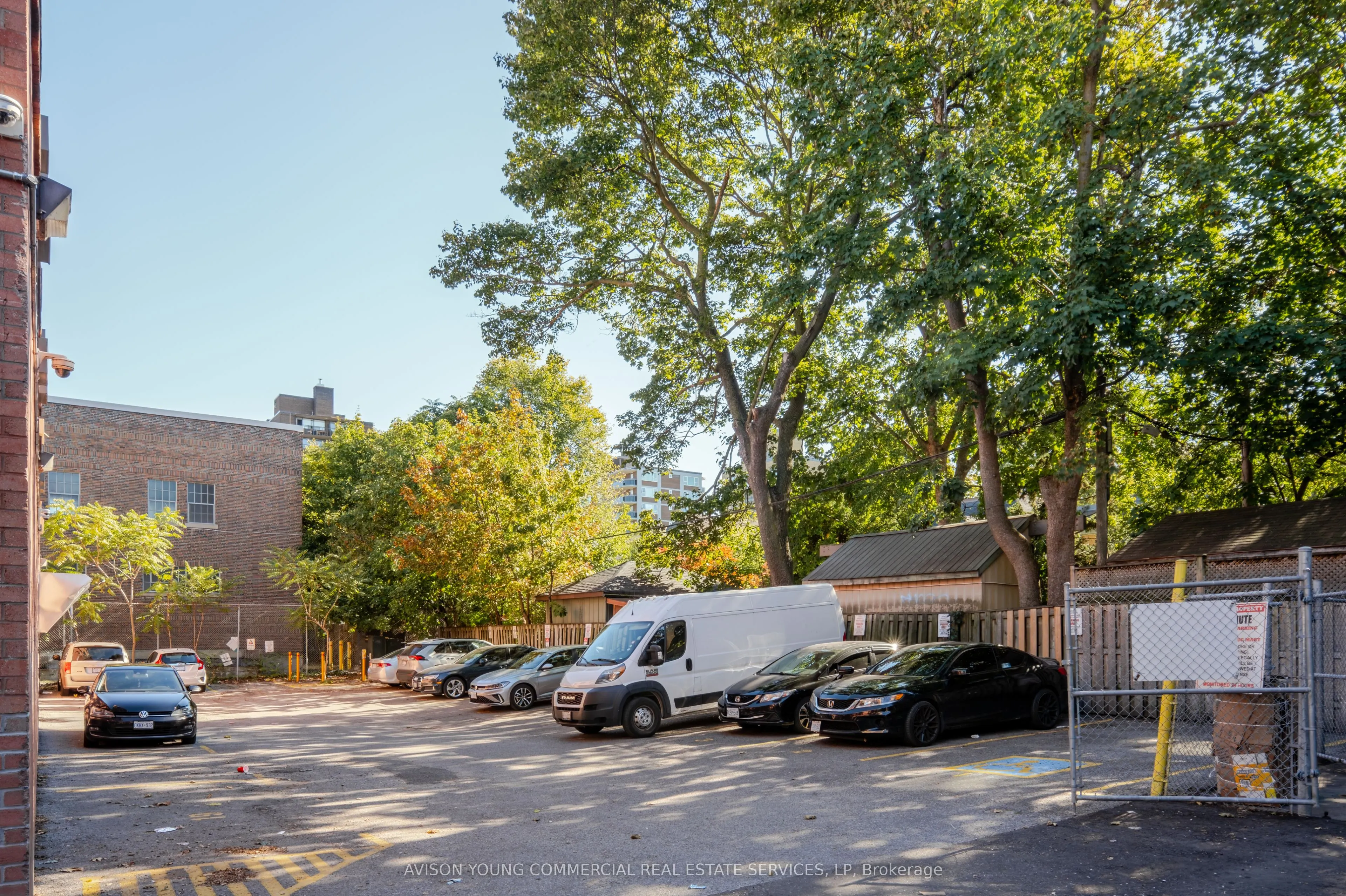 1473 Queen Street W
