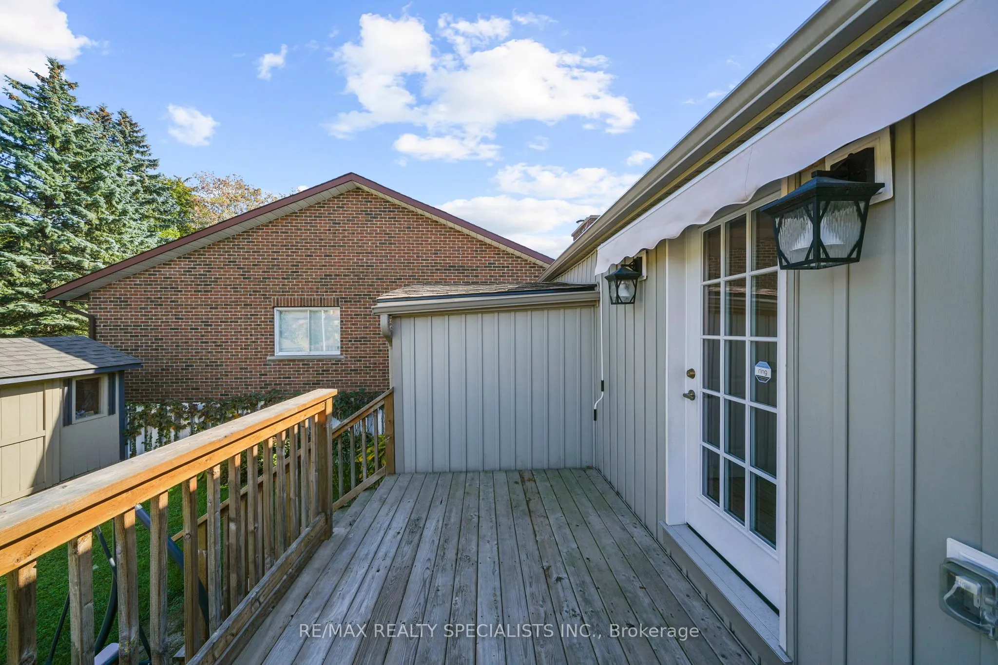 46 Elizabeth Street S