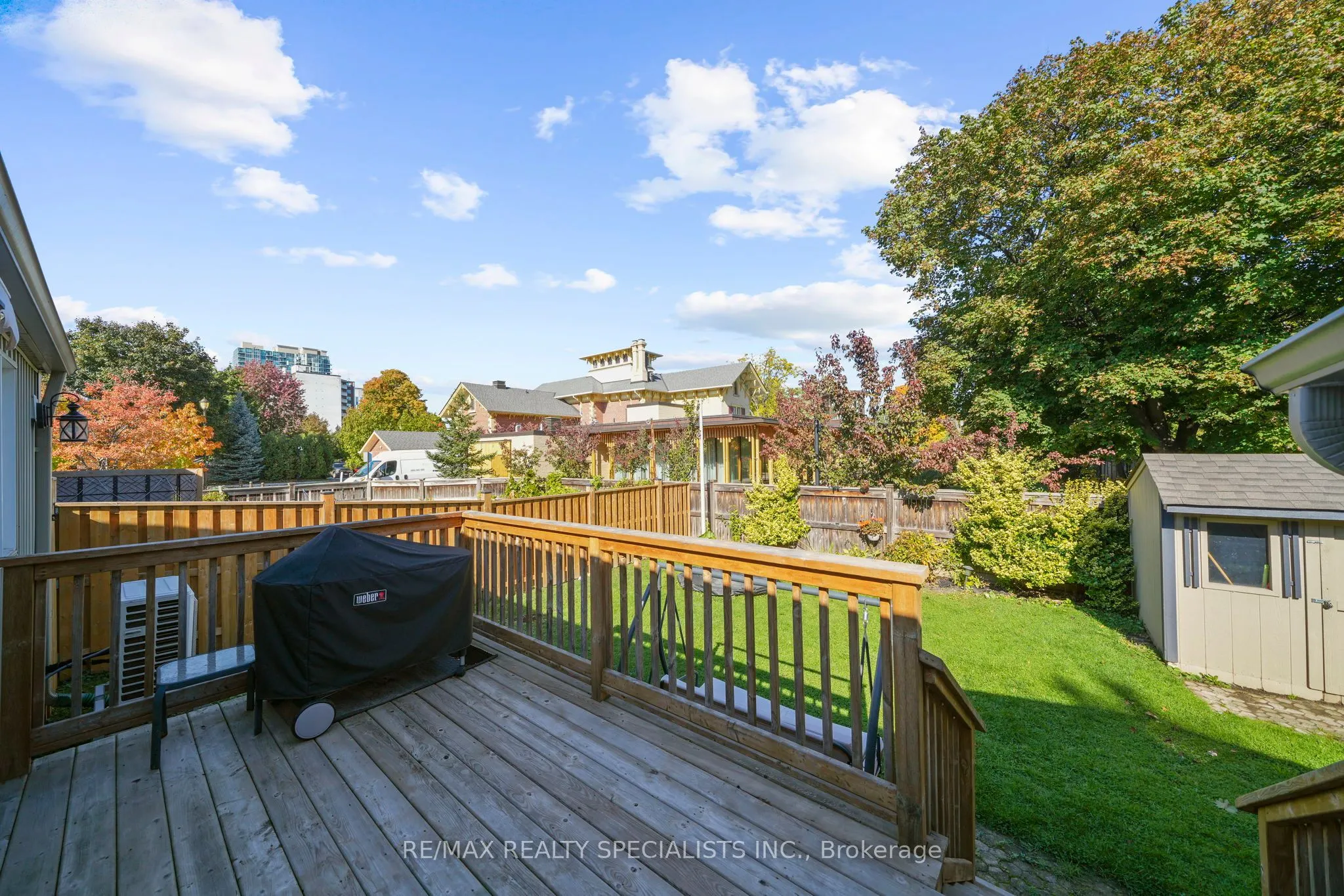46 Elizabeth Street S