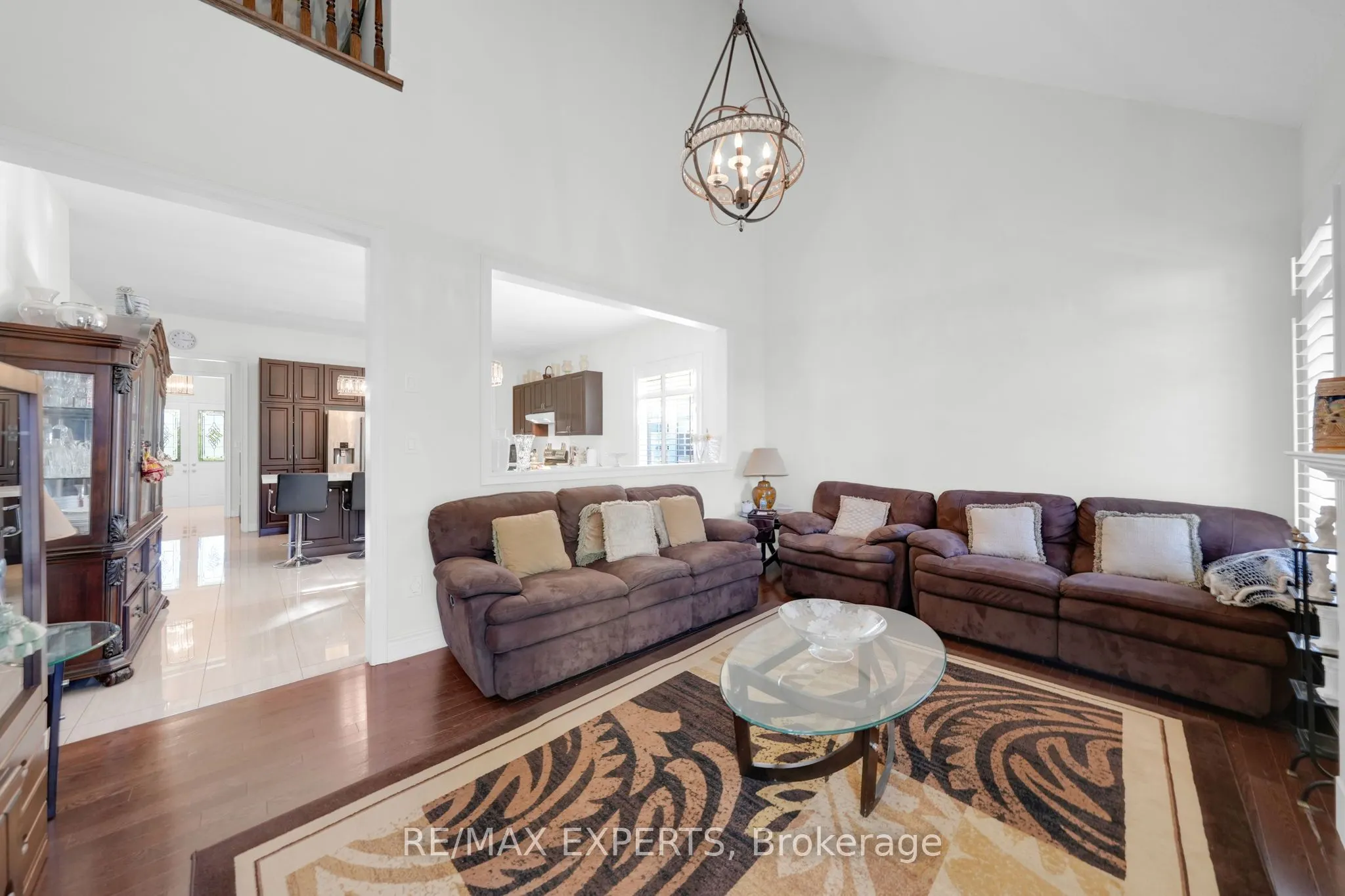 10 Falkland Road