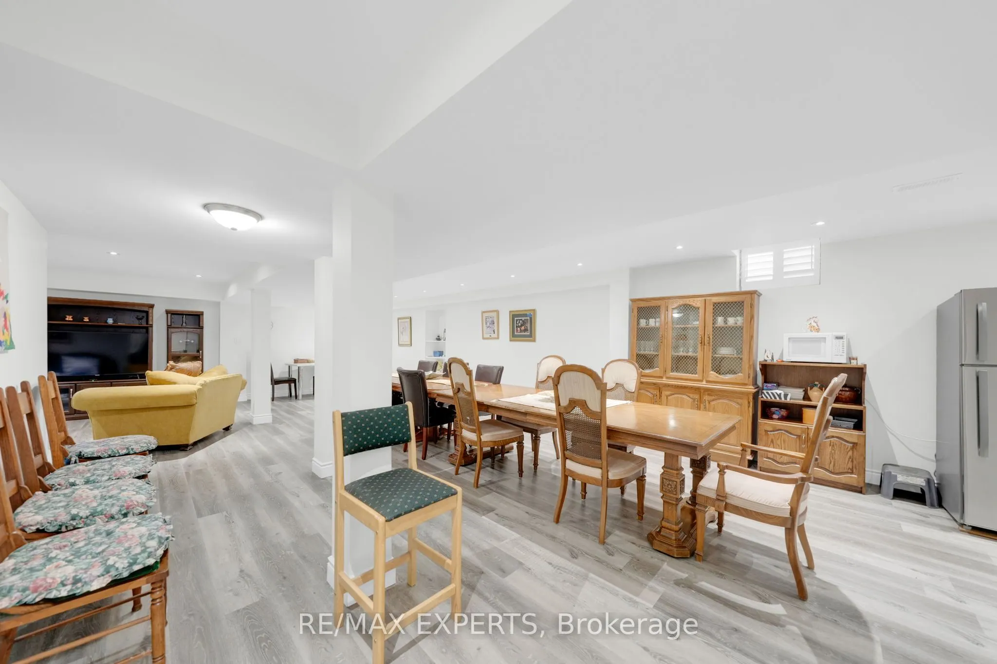 10 Falkland Road