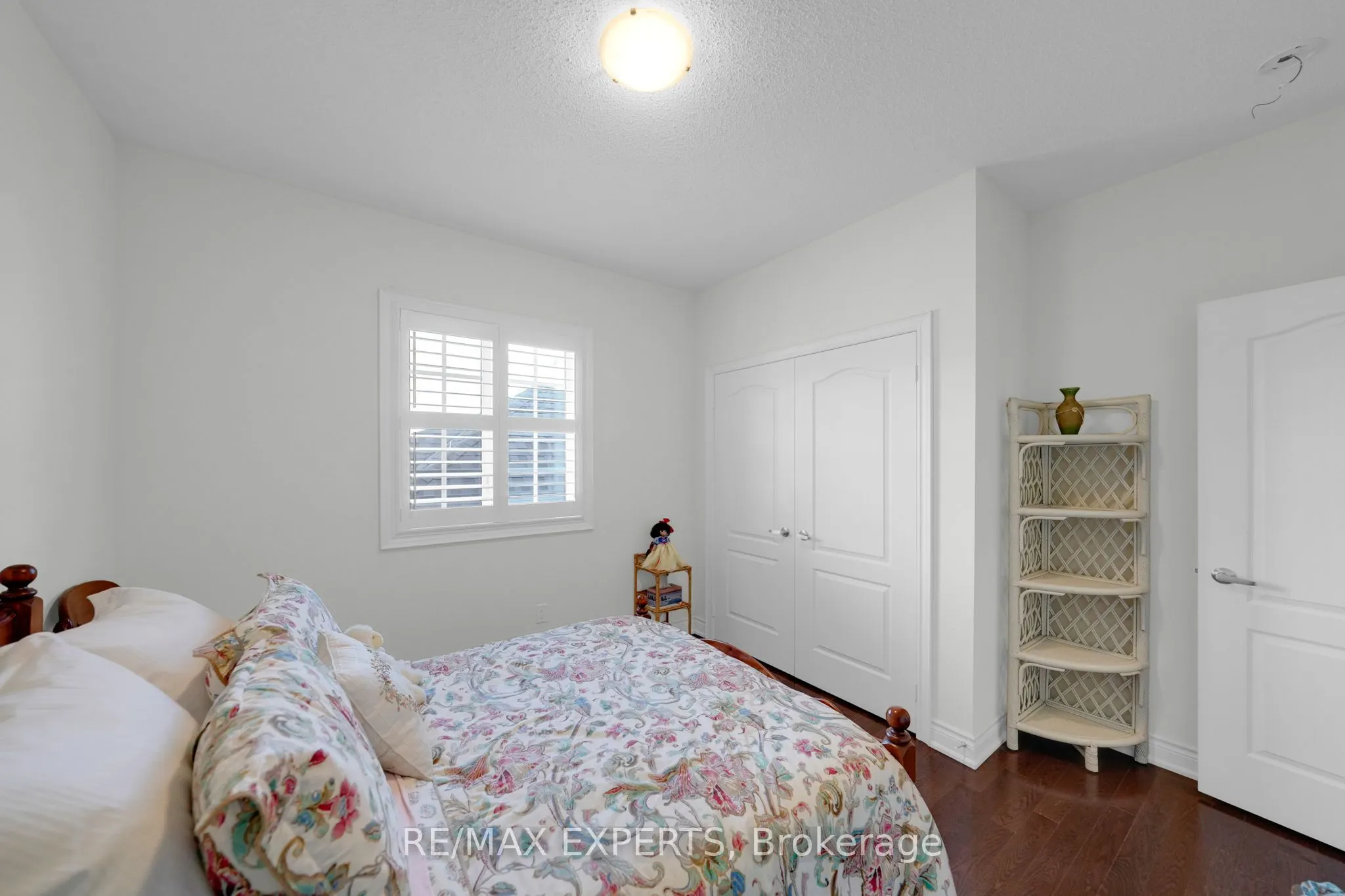 10 Falkland Road