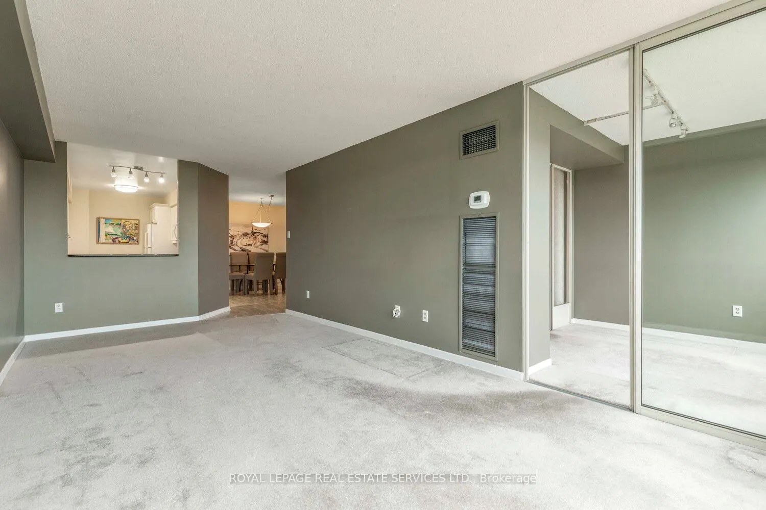 1300 Islington Ave Crescent, #2805