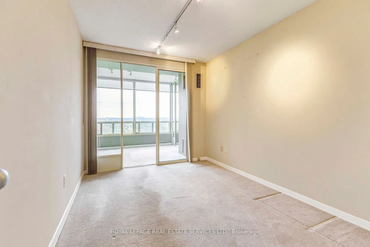1300 Islington Ave Crescent, #2805