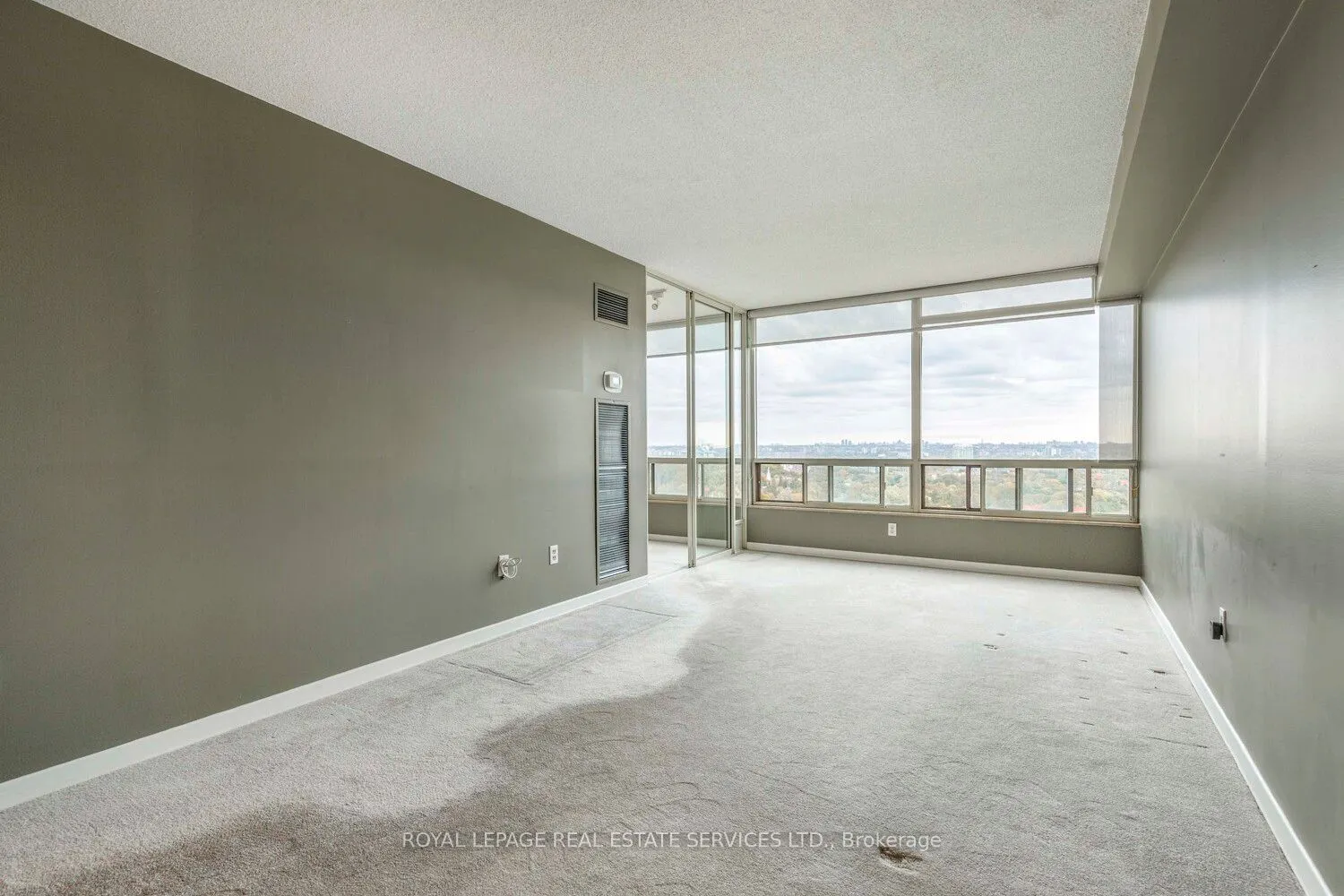 1300 Islington Ave Crescent, #2805