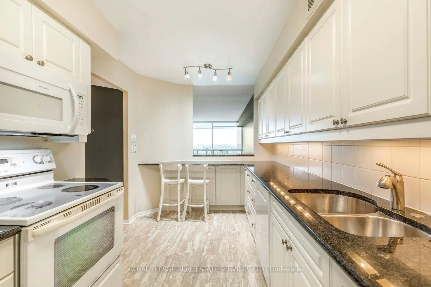 1300 Islington Ave Crescent, #2805