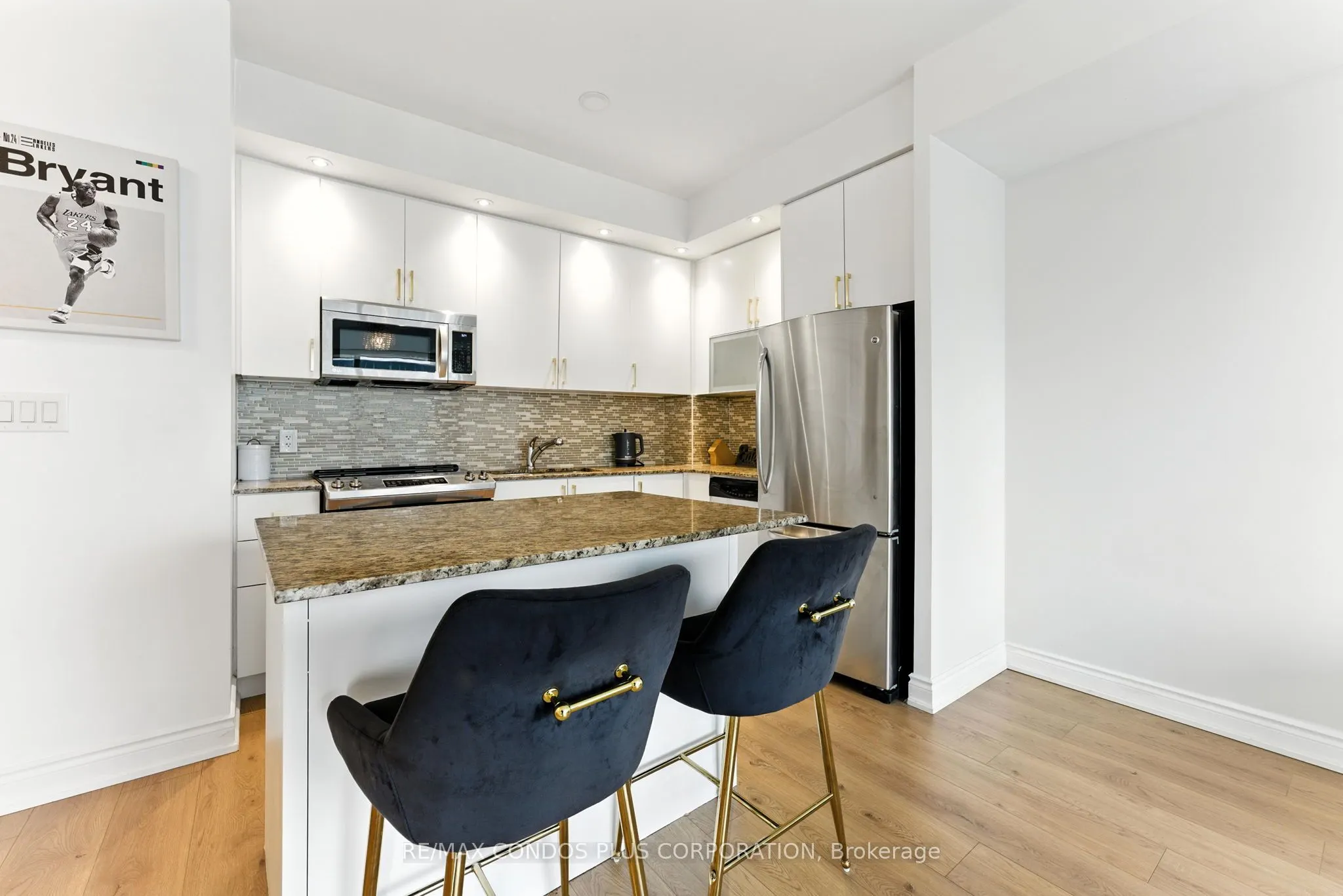 16 Brookers Lane S, #2406