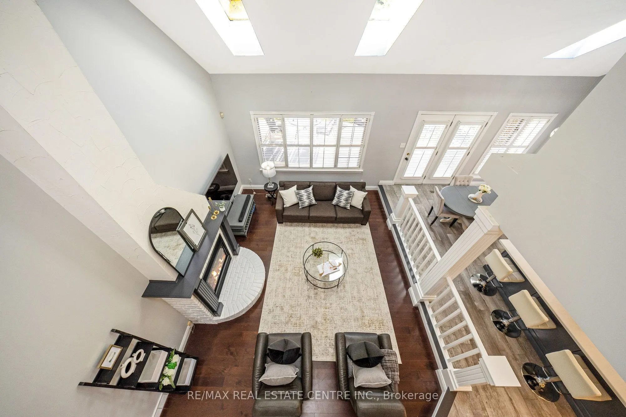 2255 Mohawk Trail