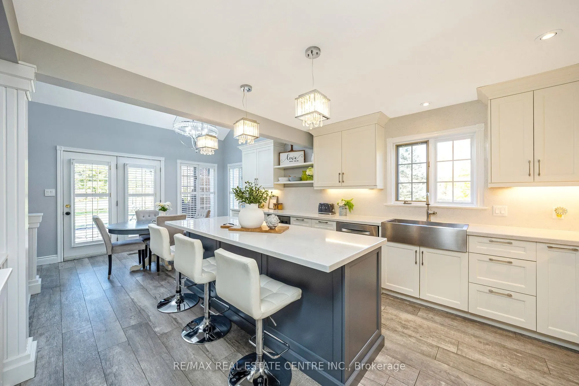 2255 Mohawk Trail