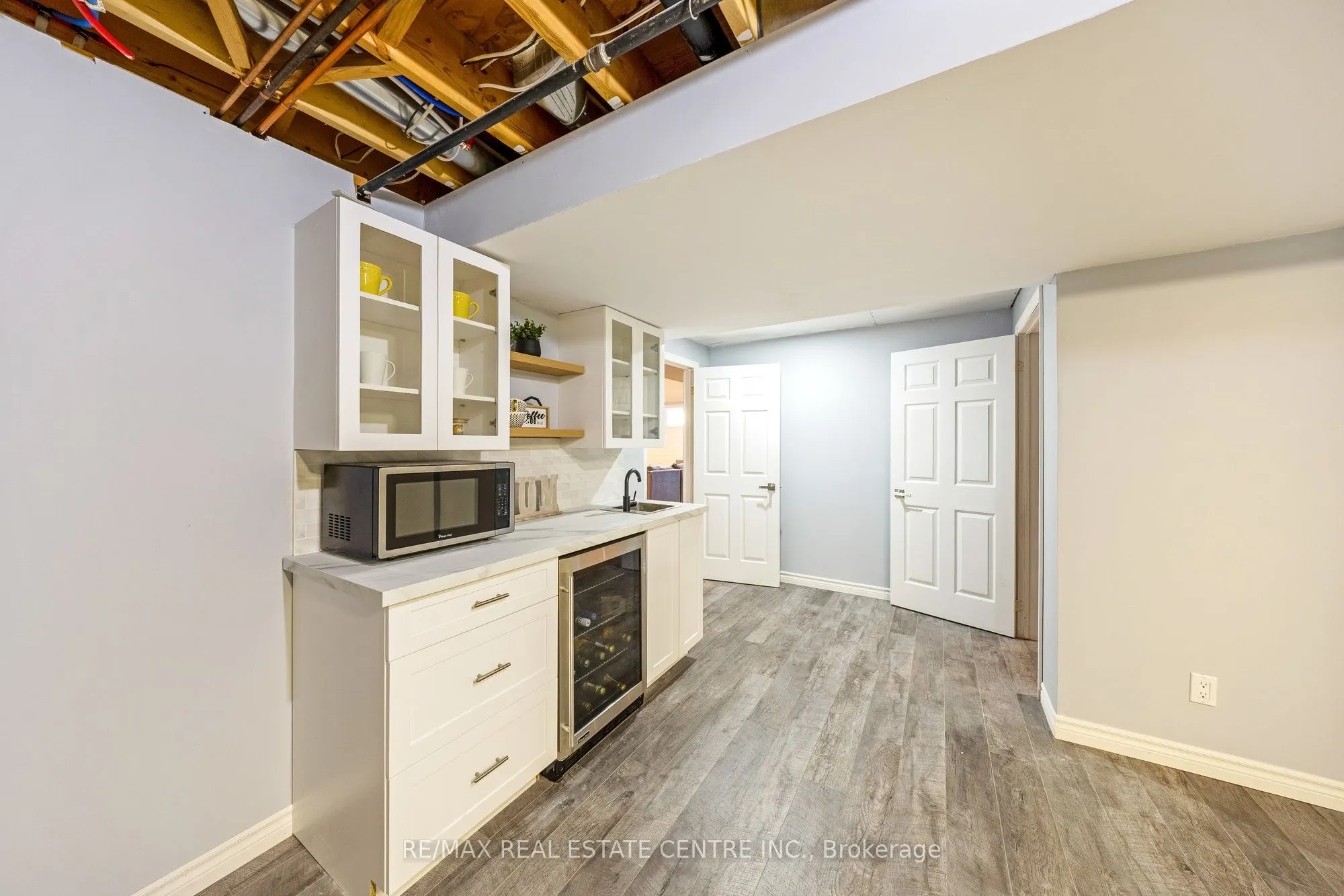 2255 Mohawk Trail