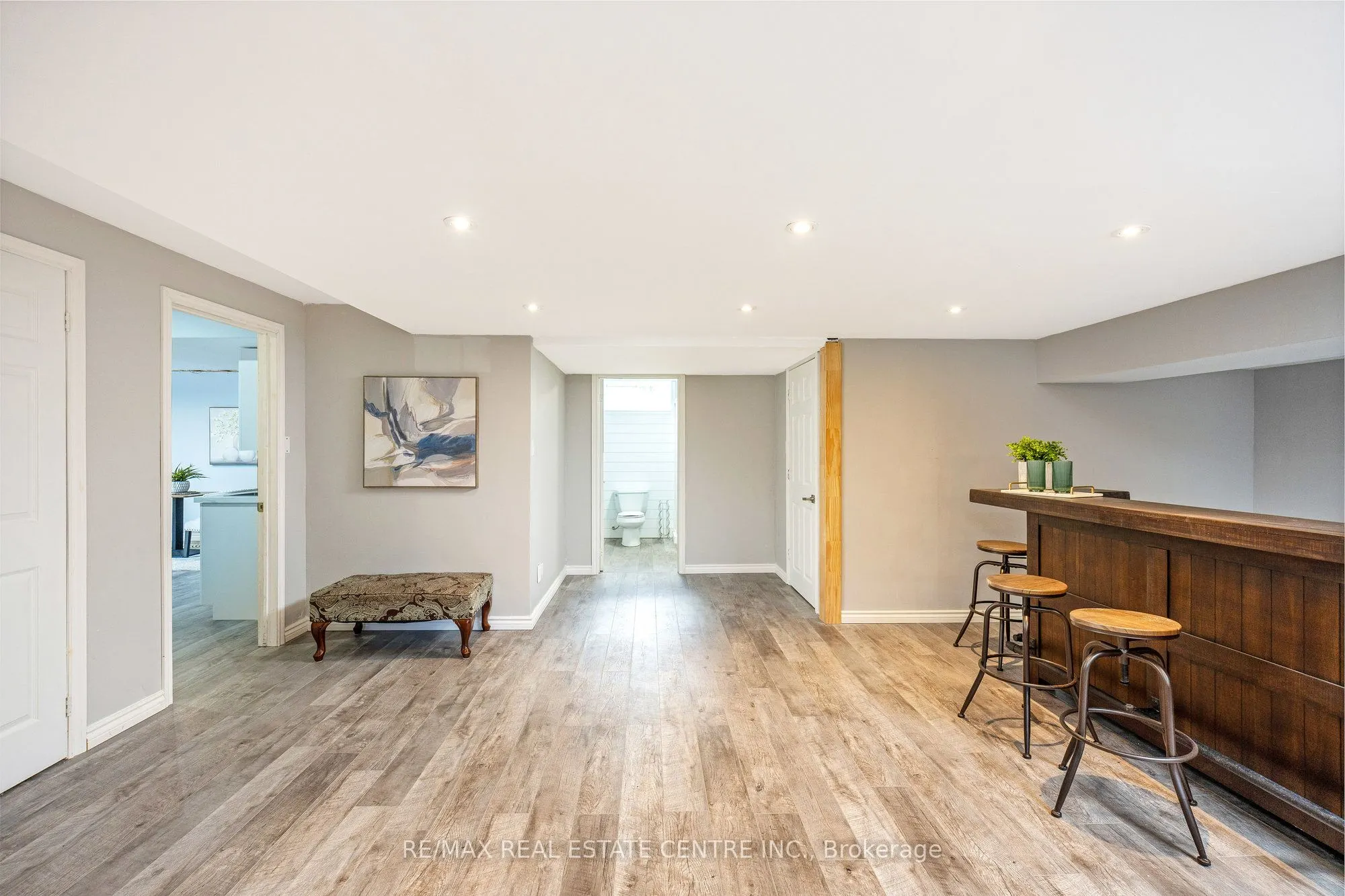 2255 Mohawk Trail