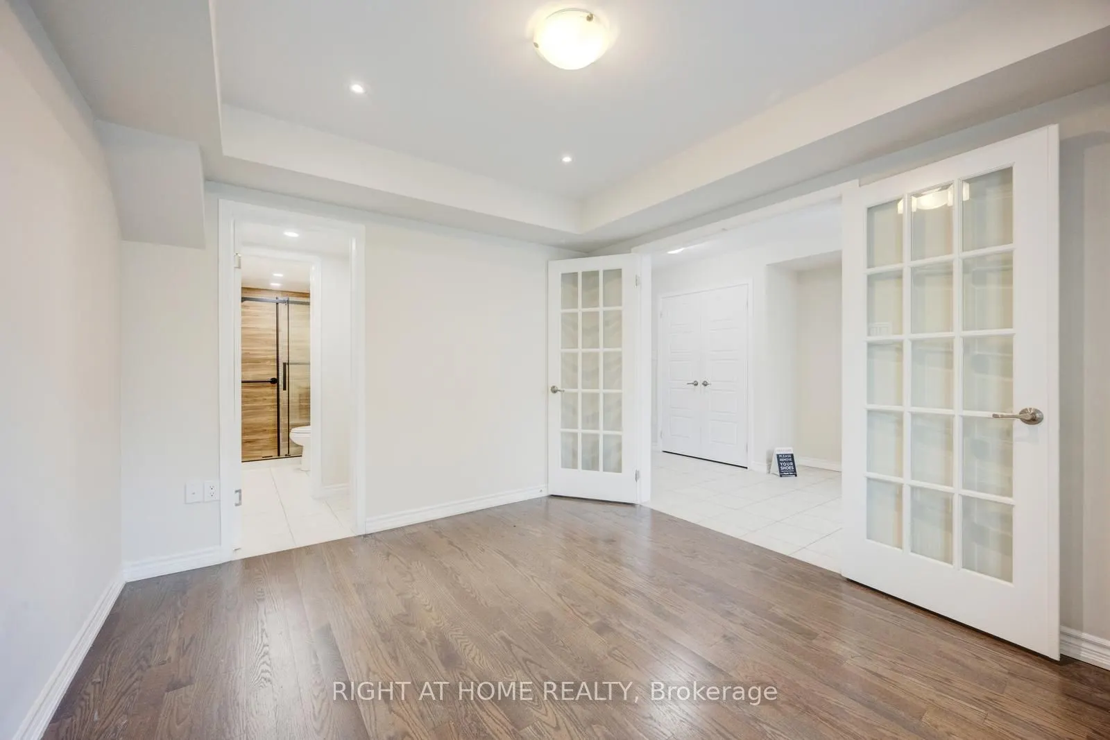 3082 Harbell Gate