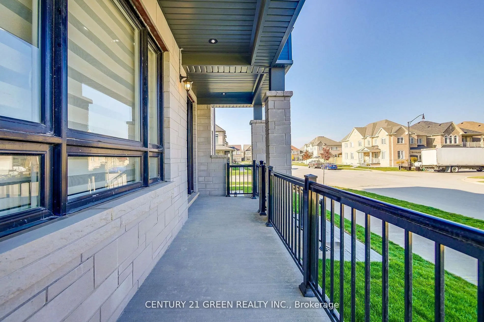 36 Brentwick Drive, #Upper Level