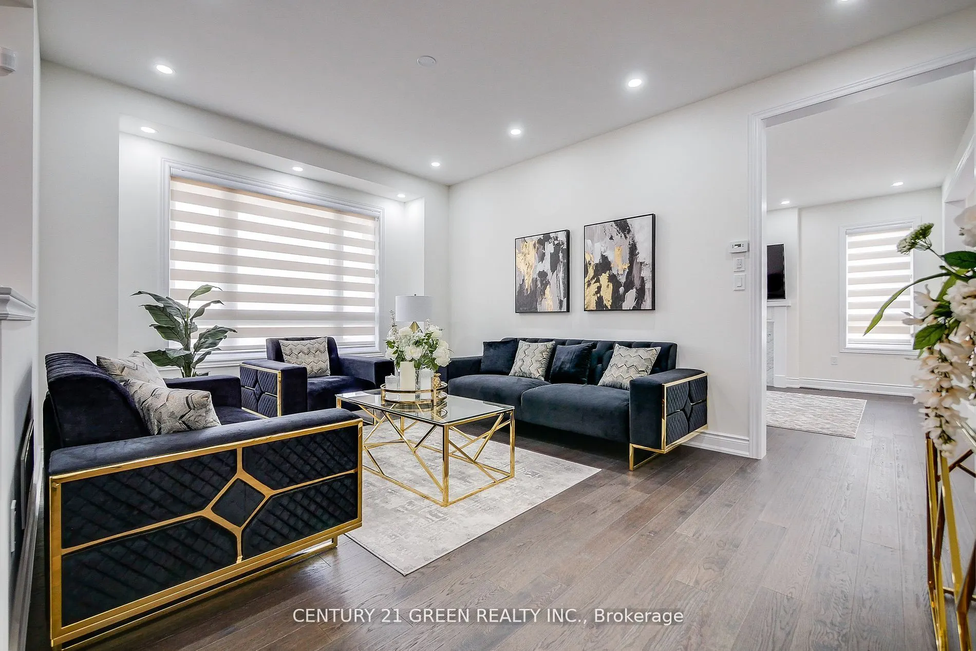 36 Brentwick Drive, #Upper Level