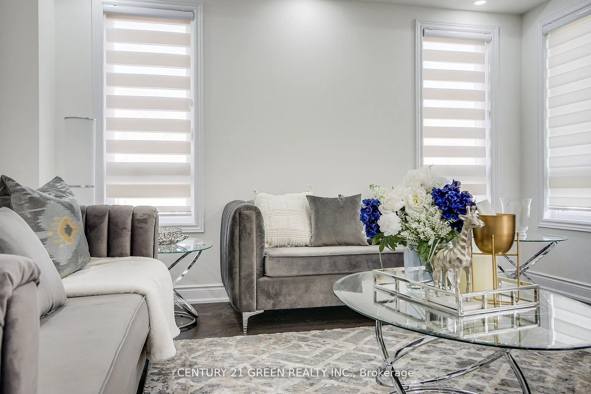 36 Brentwick Drive, #Upper Level