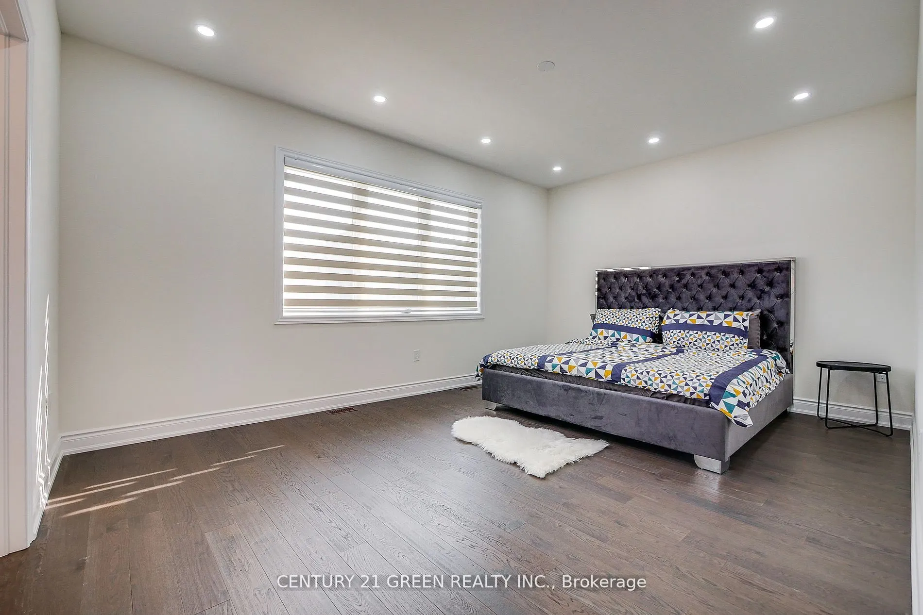 36 Brentwick Drive, #Upper Level
