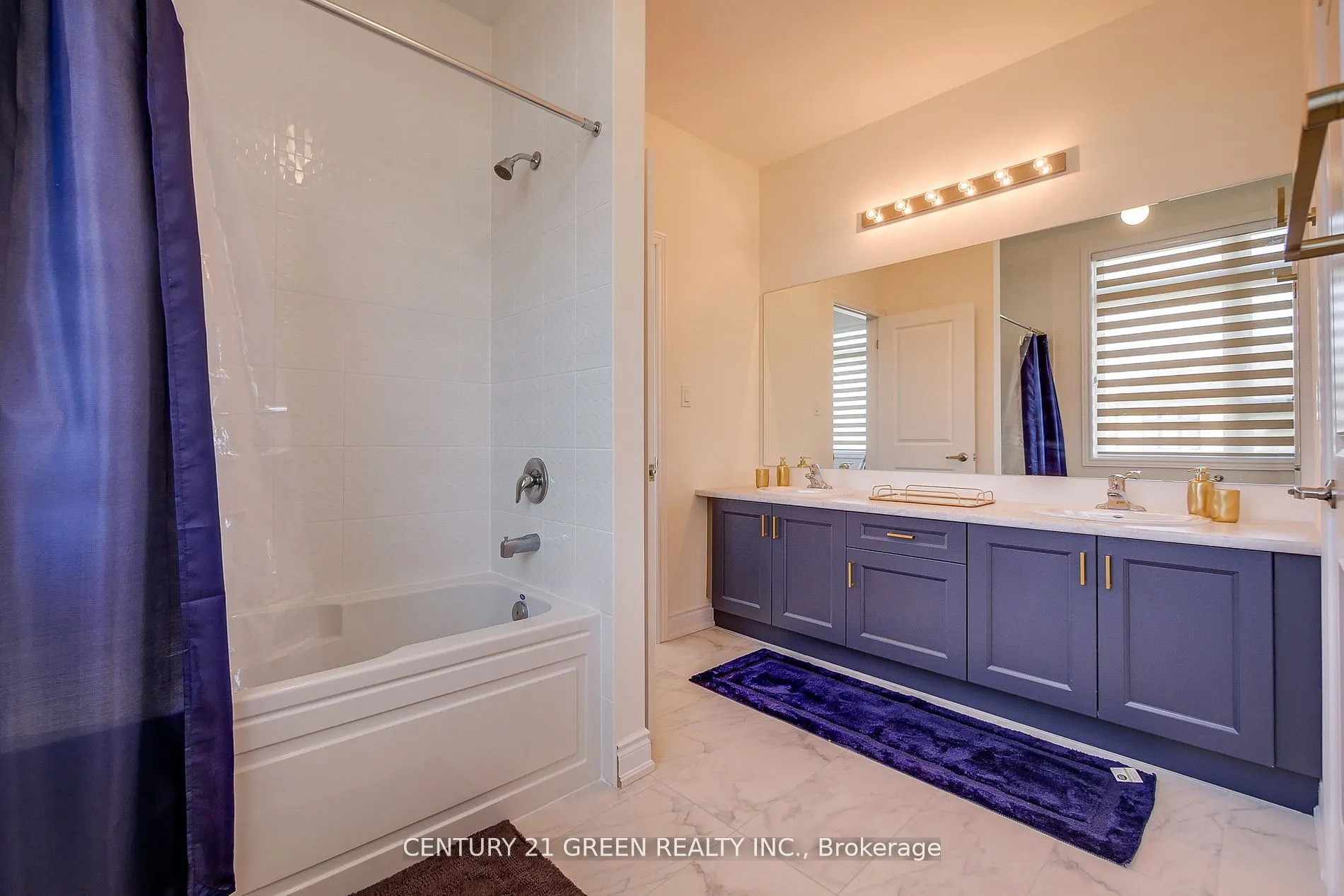 36 Brentwick Drive, #Upper Level