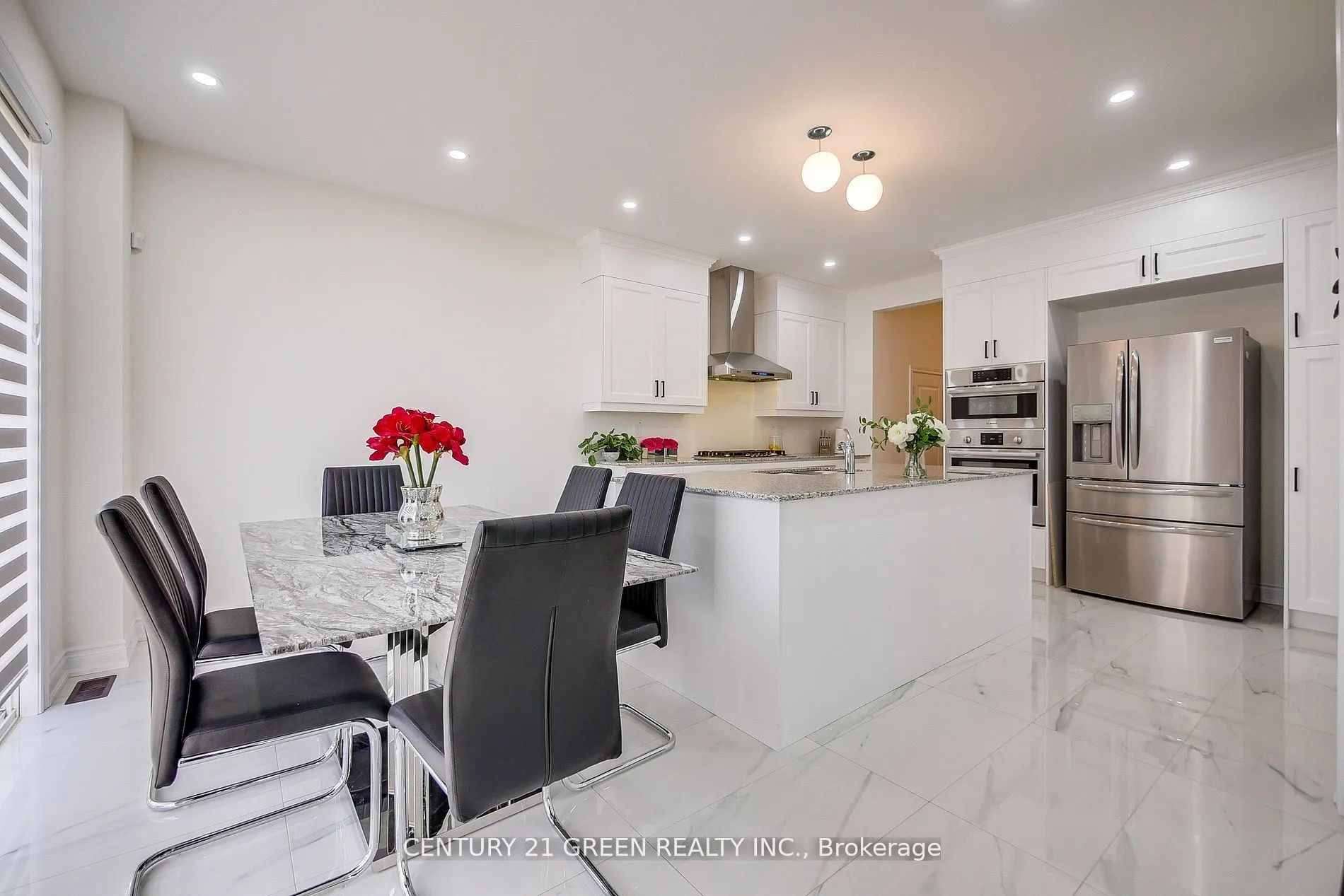 36 Brentwick Drive, #Upper Level