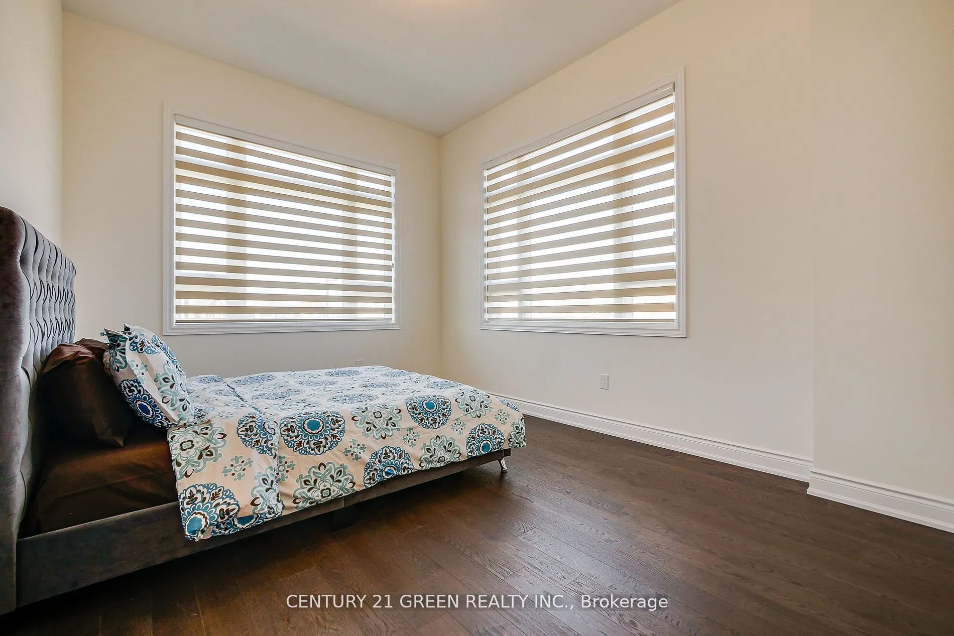 36 Brentwick Drive, #Upper Level