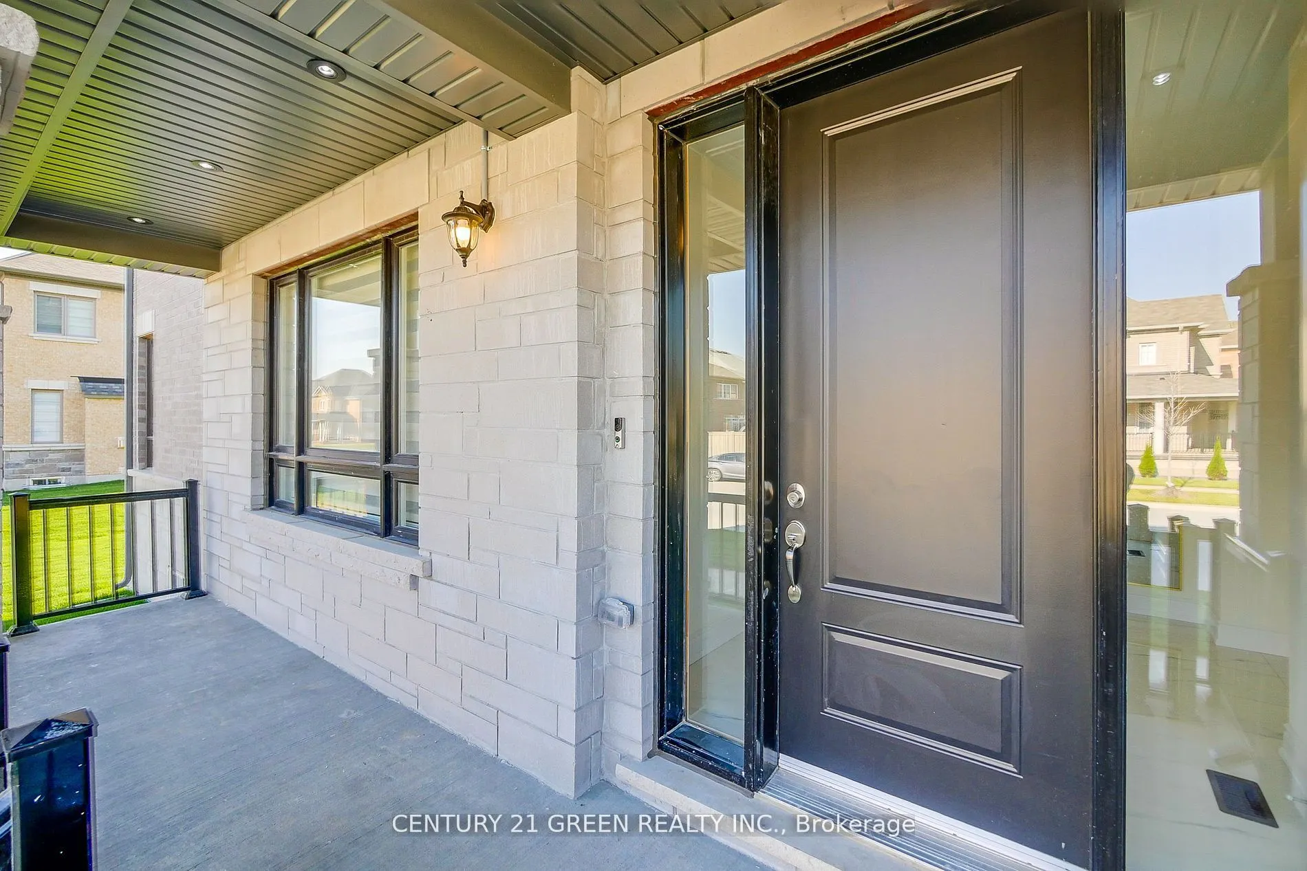 36 Brentwick Drive, #Upper Level