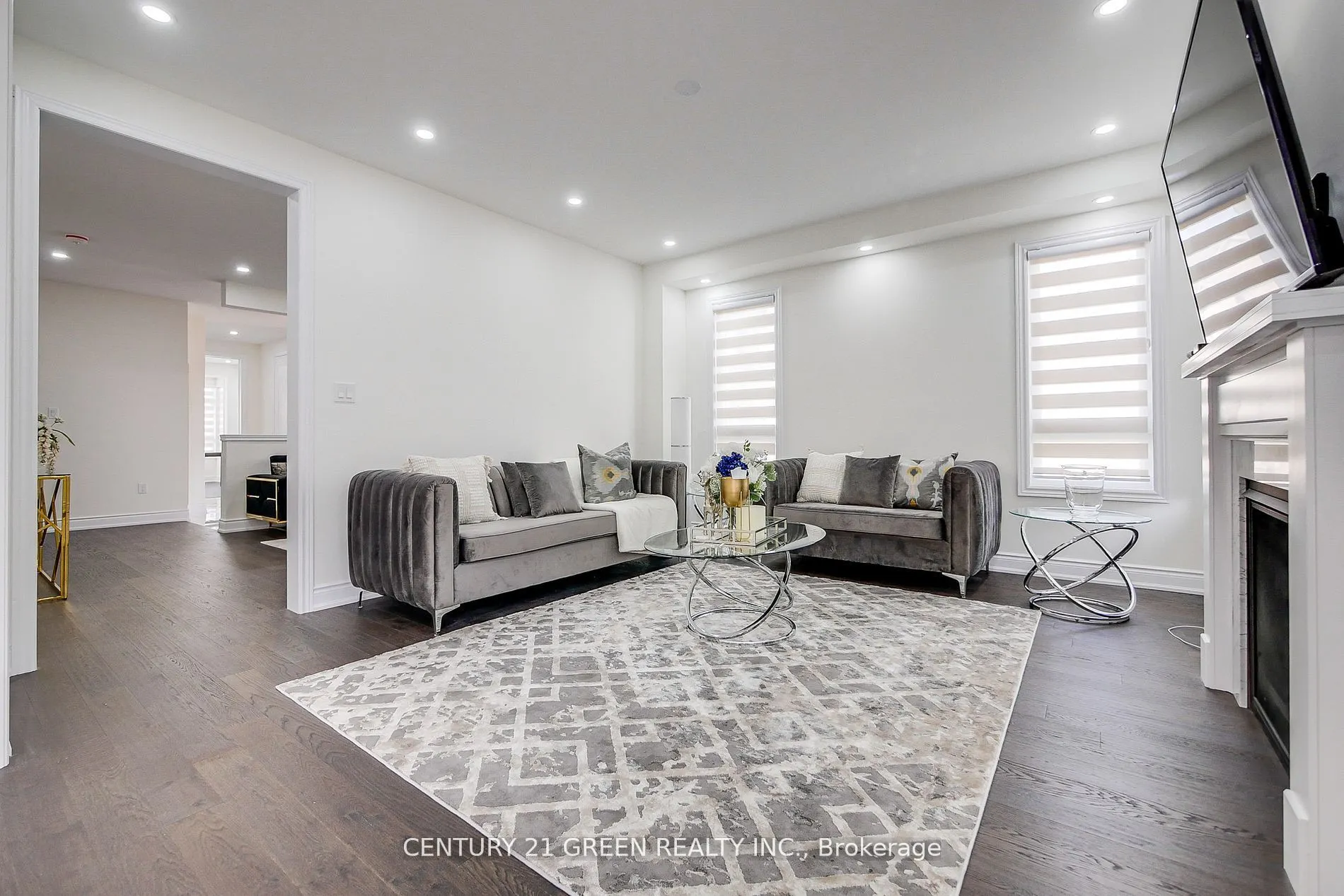 36 Brentwick Drive, #Upper Level