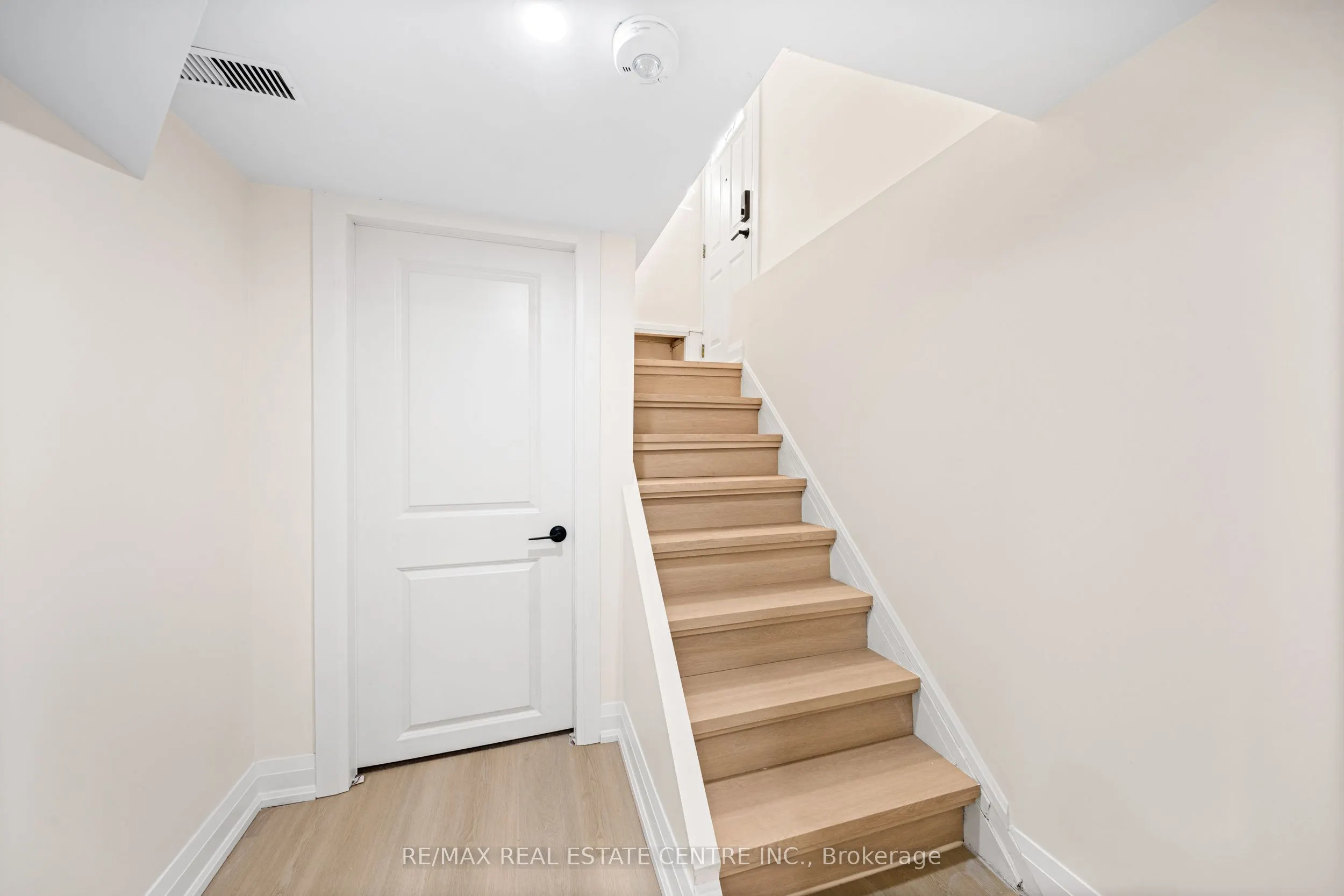 133 Inglewood Drive