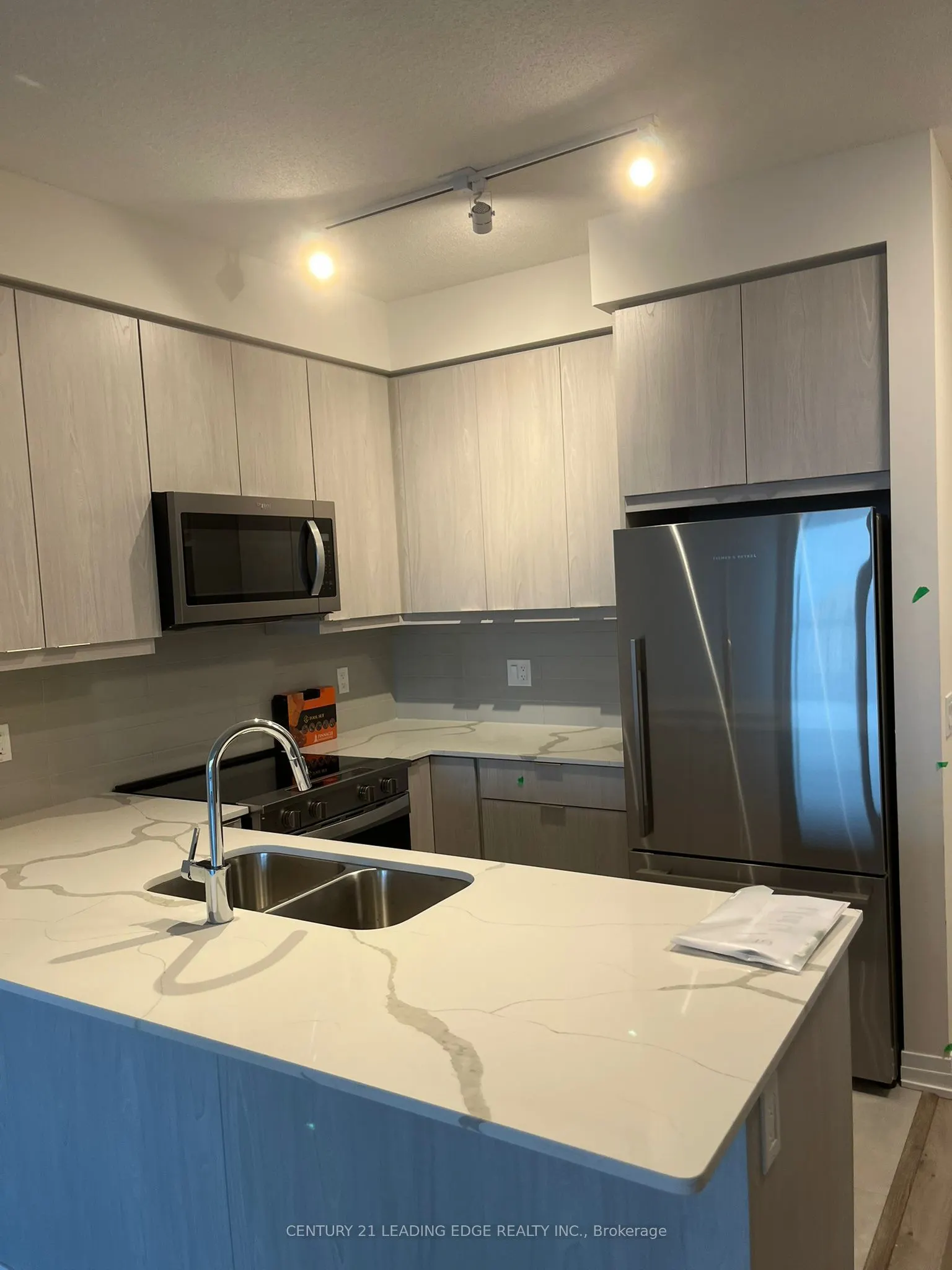 15 Watergarden Drive, #3202