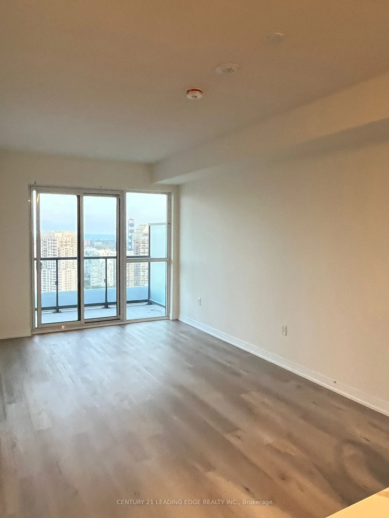 15 Watergarden Drive, #3202