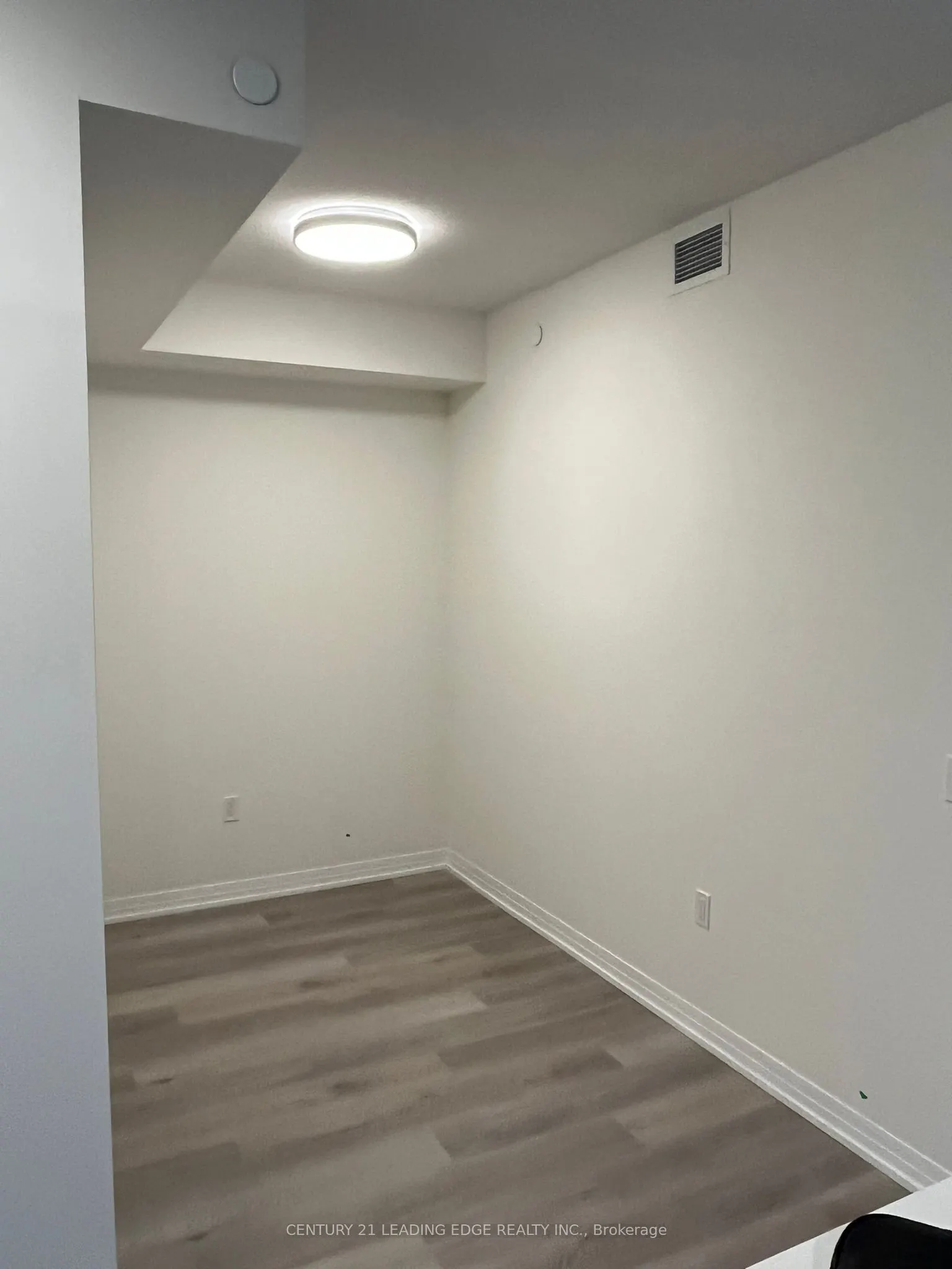 15 Watergarden Drive, #3202