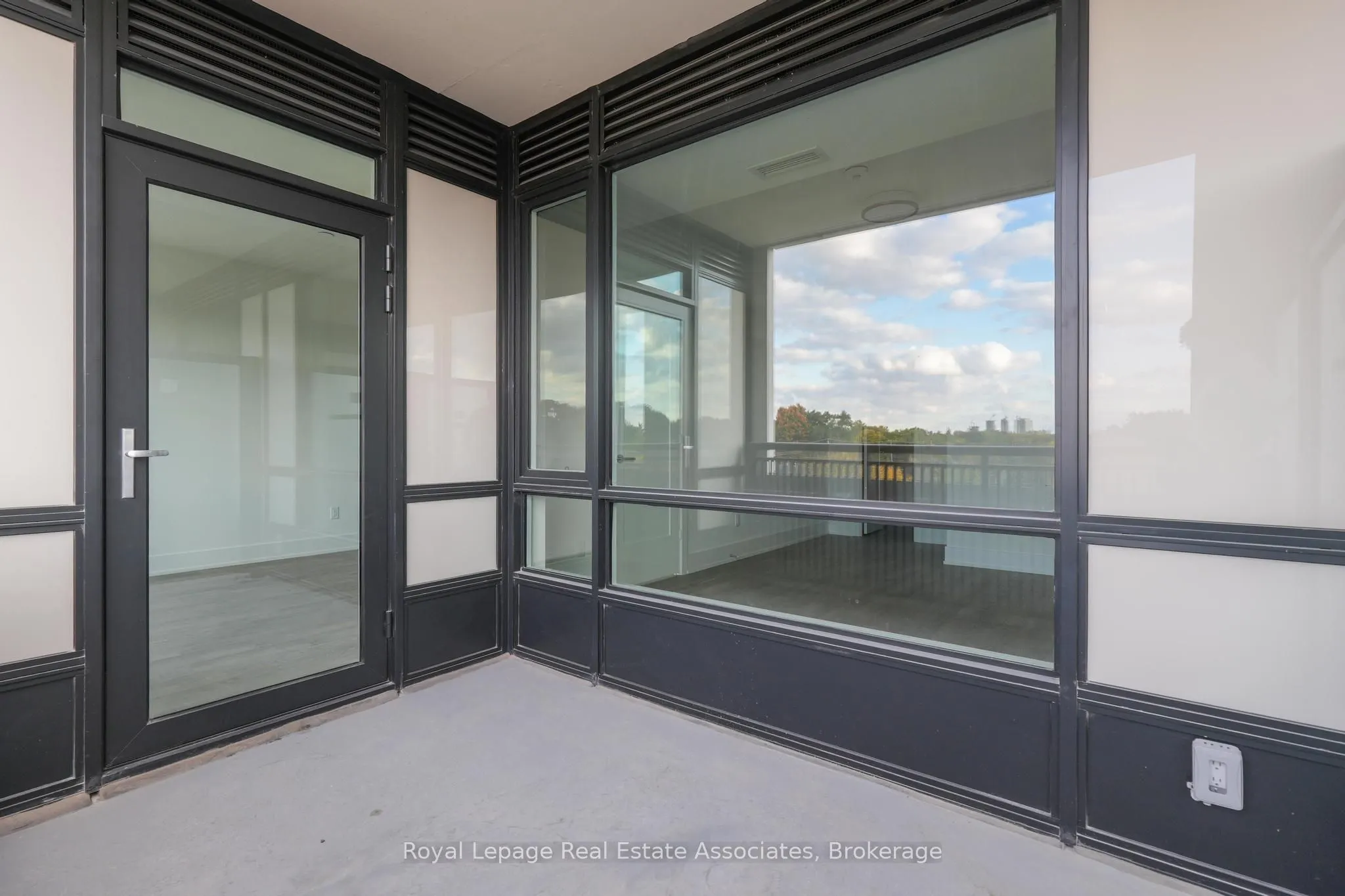 259 The Kingsway, #421