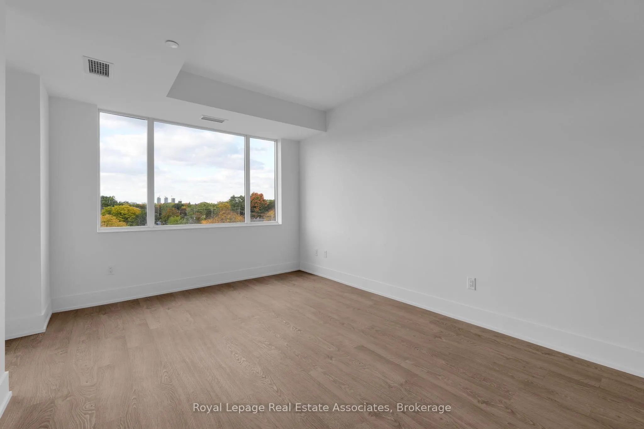 259 The Kingsway, #421