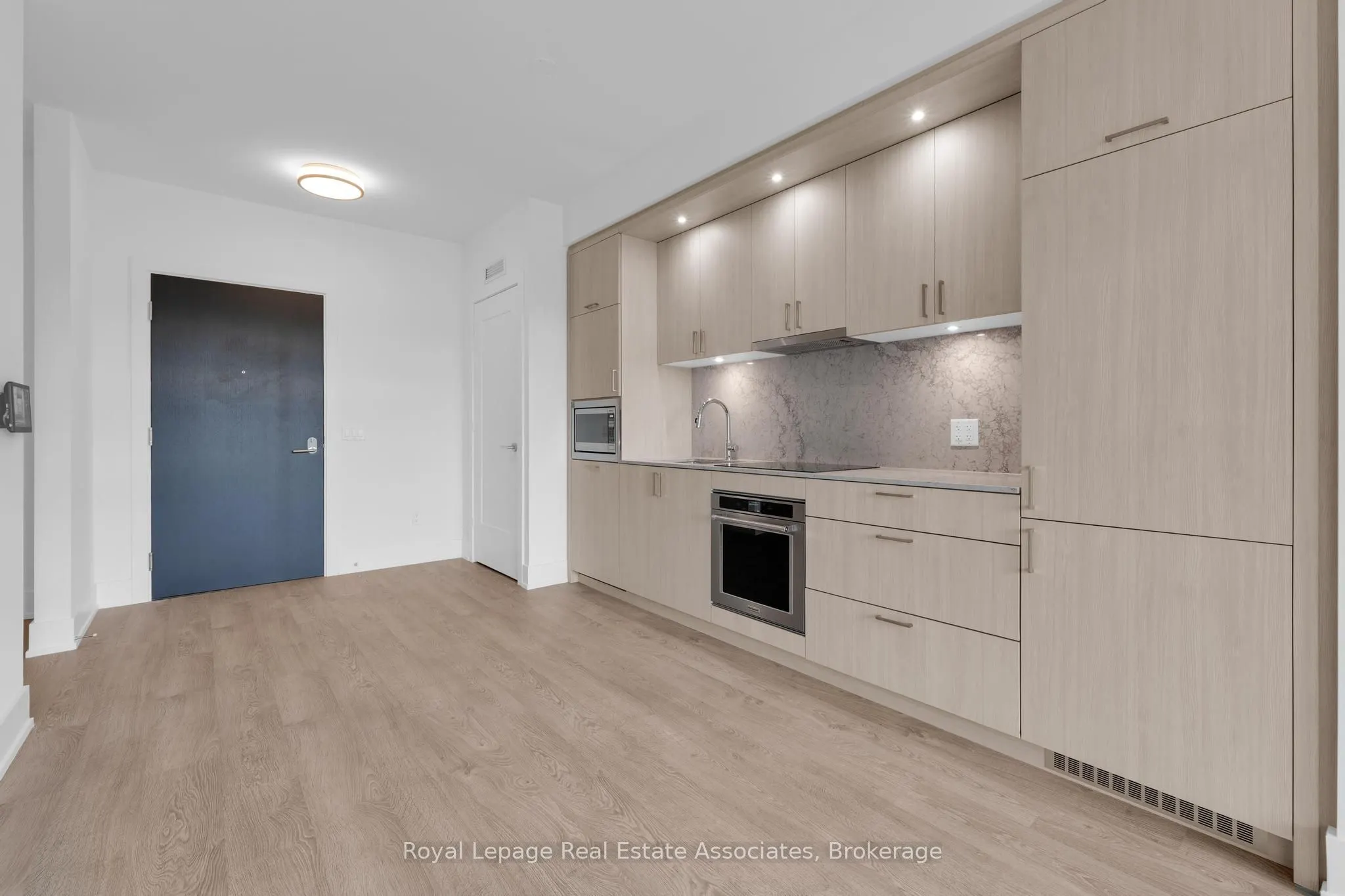 259 The Kingsway, #415