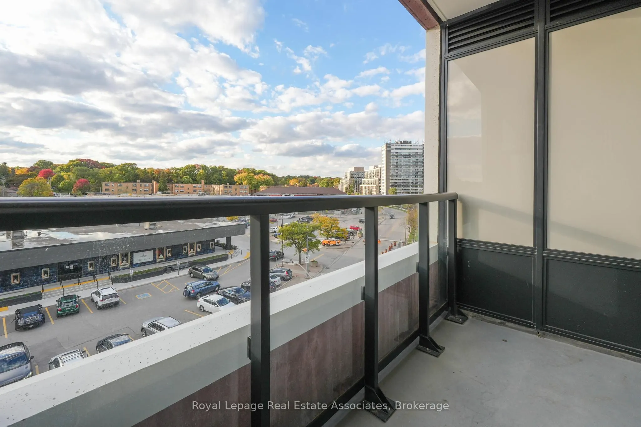 259 The Kingsway, #415