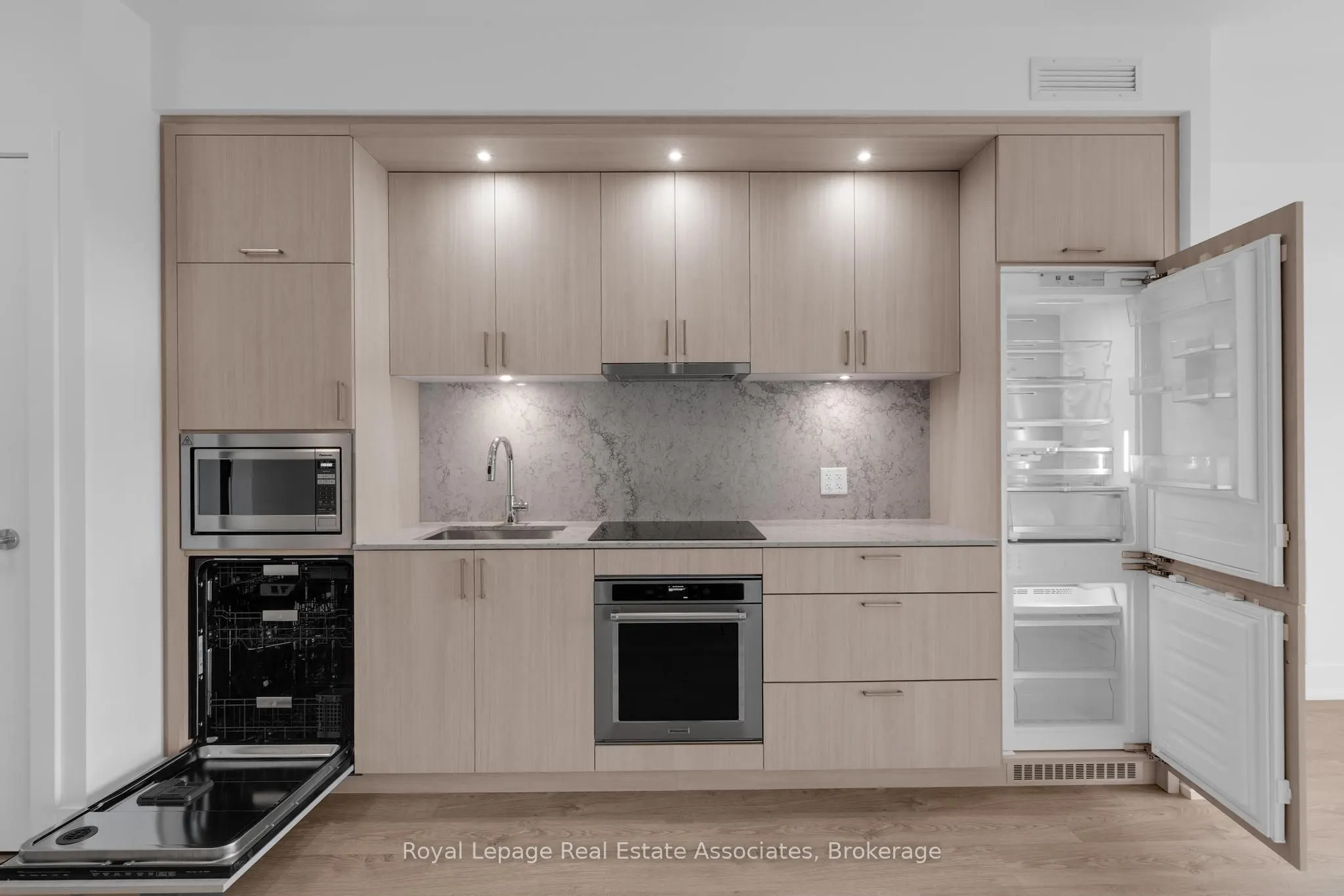 259 The Kingsway, #415