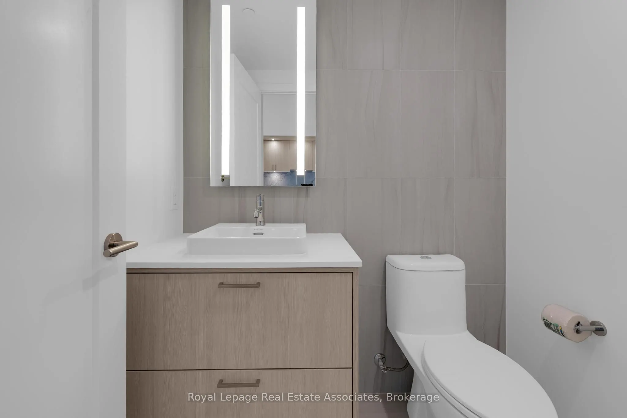259 The Kingsway, #415