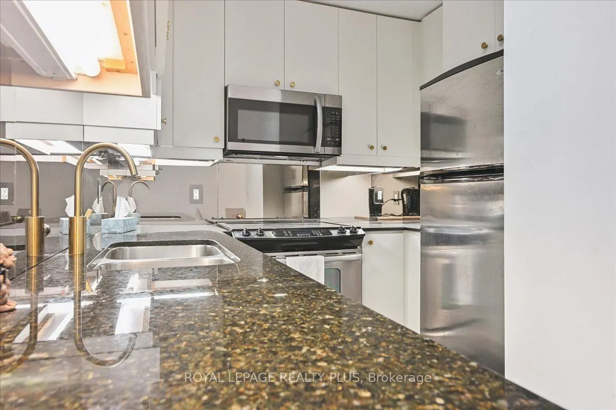 60 Absolute Avenue, #1008