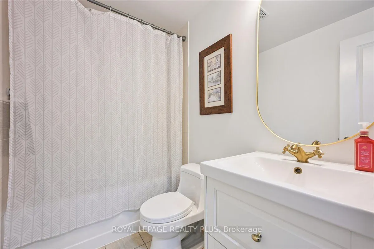 60 Absolute Avenue, #1008