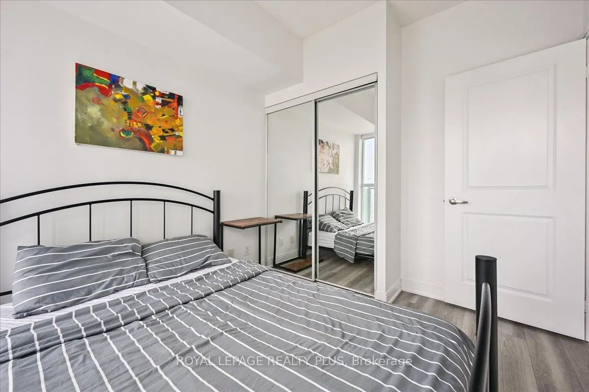 60 Absolute Avenue, #1008