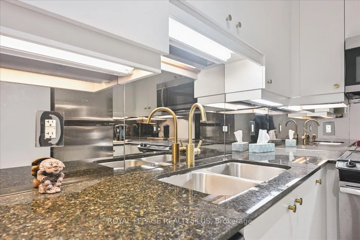 60 Absolute Avenue, #1008