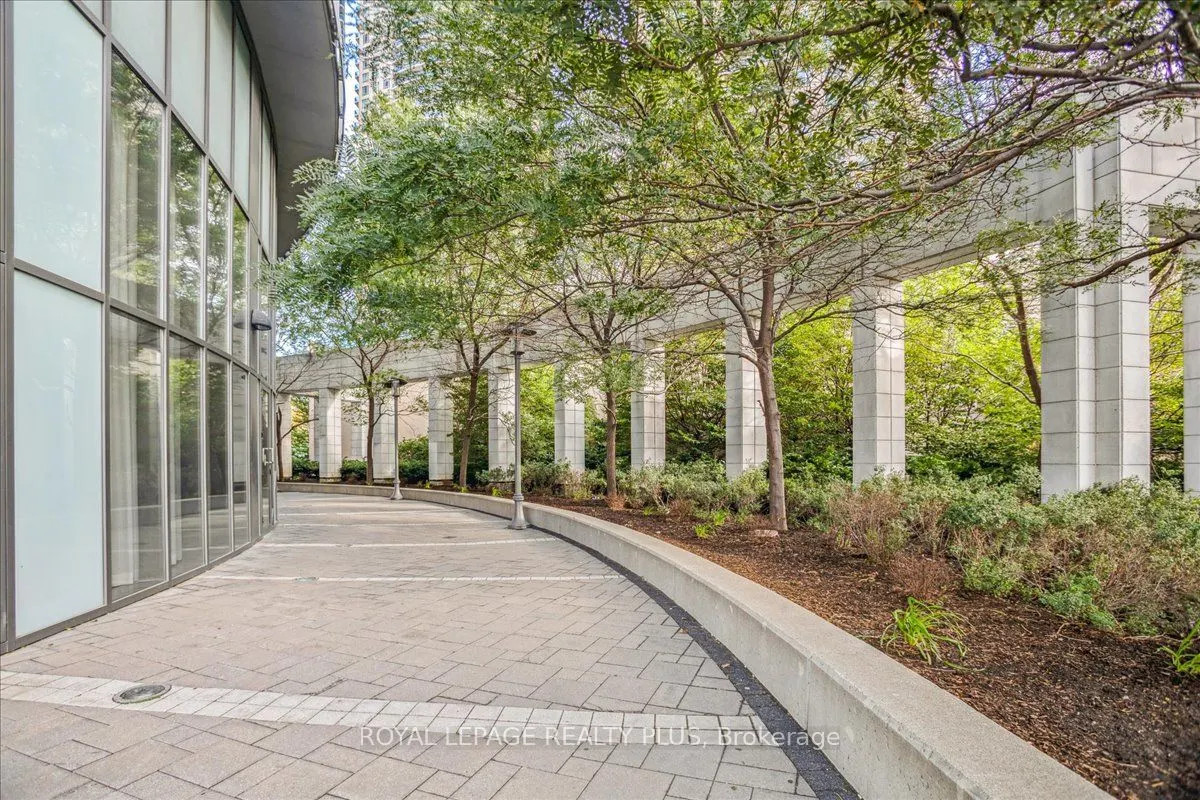 60 Absolute Avenue, #1008