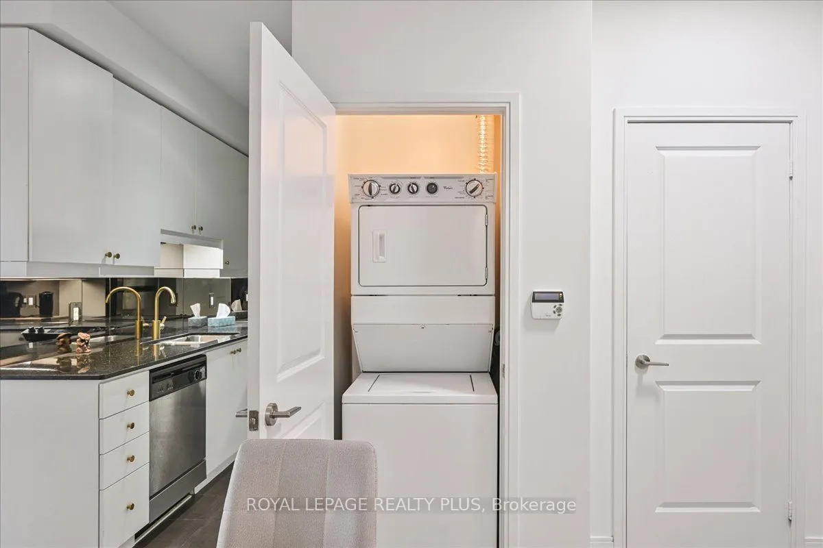60 Absolute Avenue, #1008